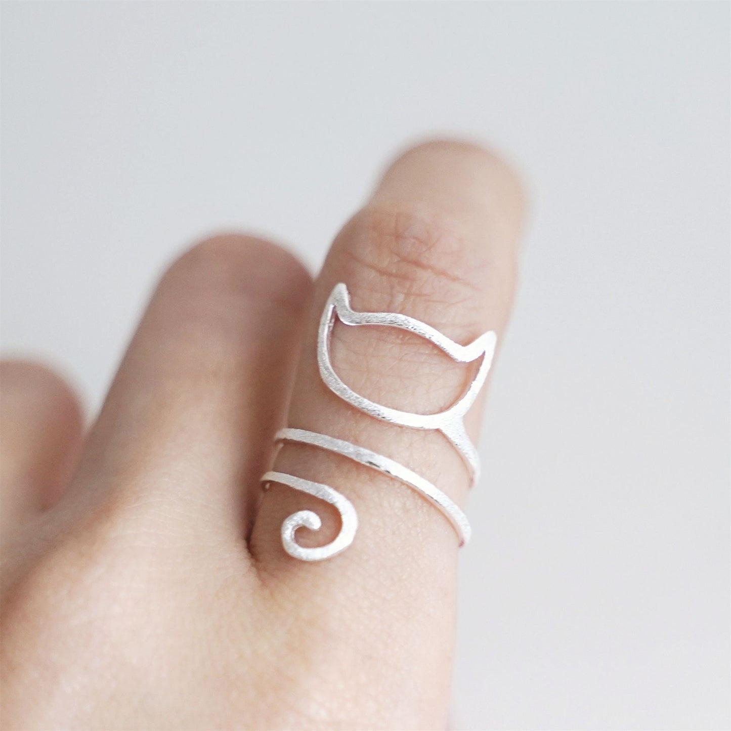 Sterling Silver Hollow Cat Kitten Long Tail Wrap Ring UK Size M Adjustable - sugarkittenlondon
