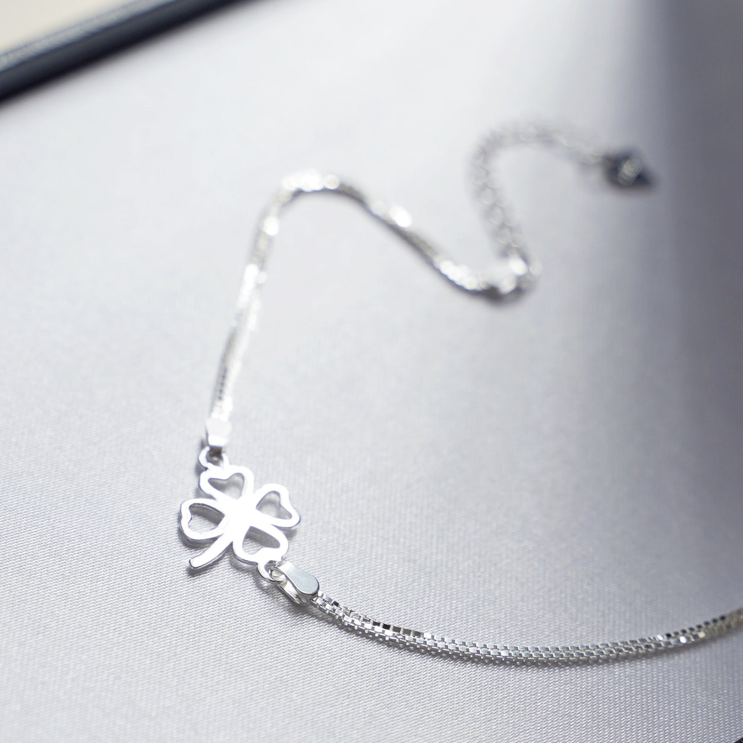 Sterling Silver Lucky Clover Love Hearts Shamrock with Double Box Chain Bracelet
