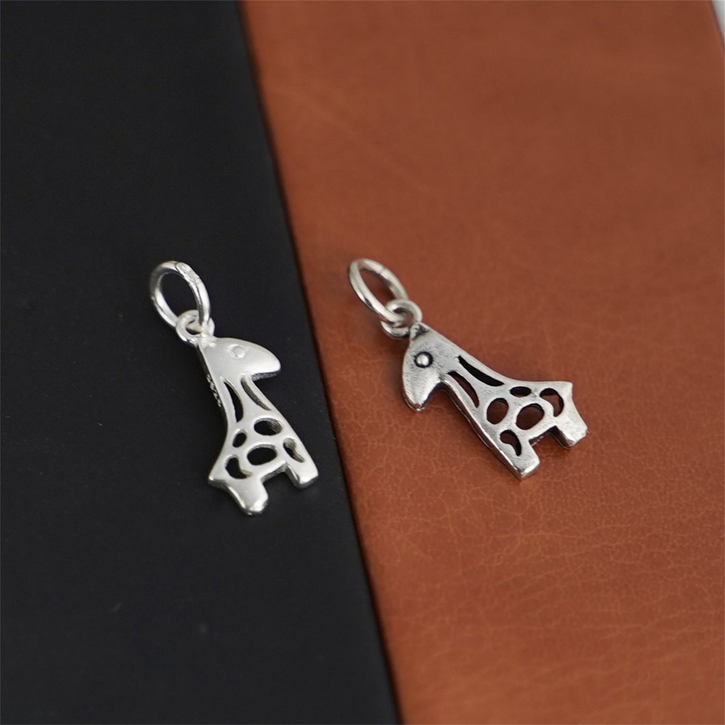 Sterling Silver Baby Giraffe Deer Animal Necklace Bangle Pendant Charm 2 Tones - sugarkittenlondon