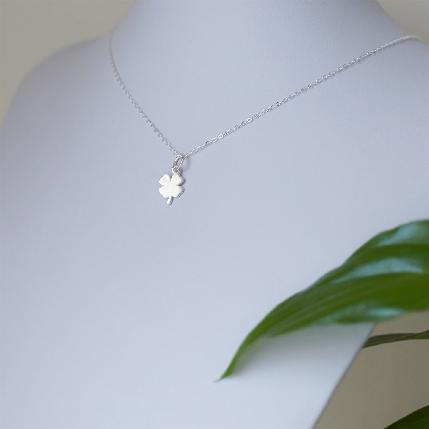 Sterling Silver Solid Lucky Four Leaf Clover Shamrock Pendant - sugarkittenlondon
