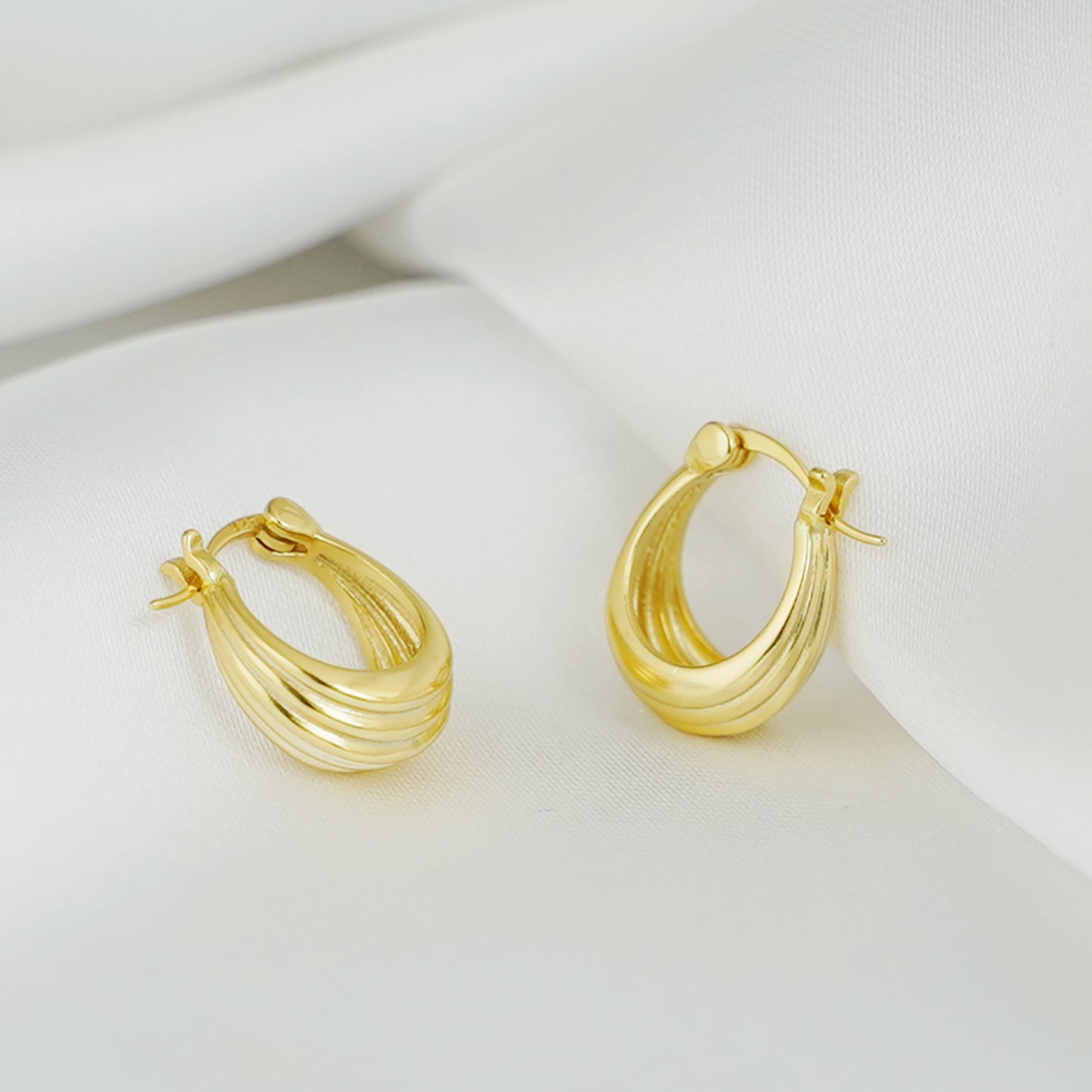 Sterling Silver Small Oval Creole Hoop Line Teardrop Hinged French Lock Earrings - 2 Tones - sugarkittenlondon