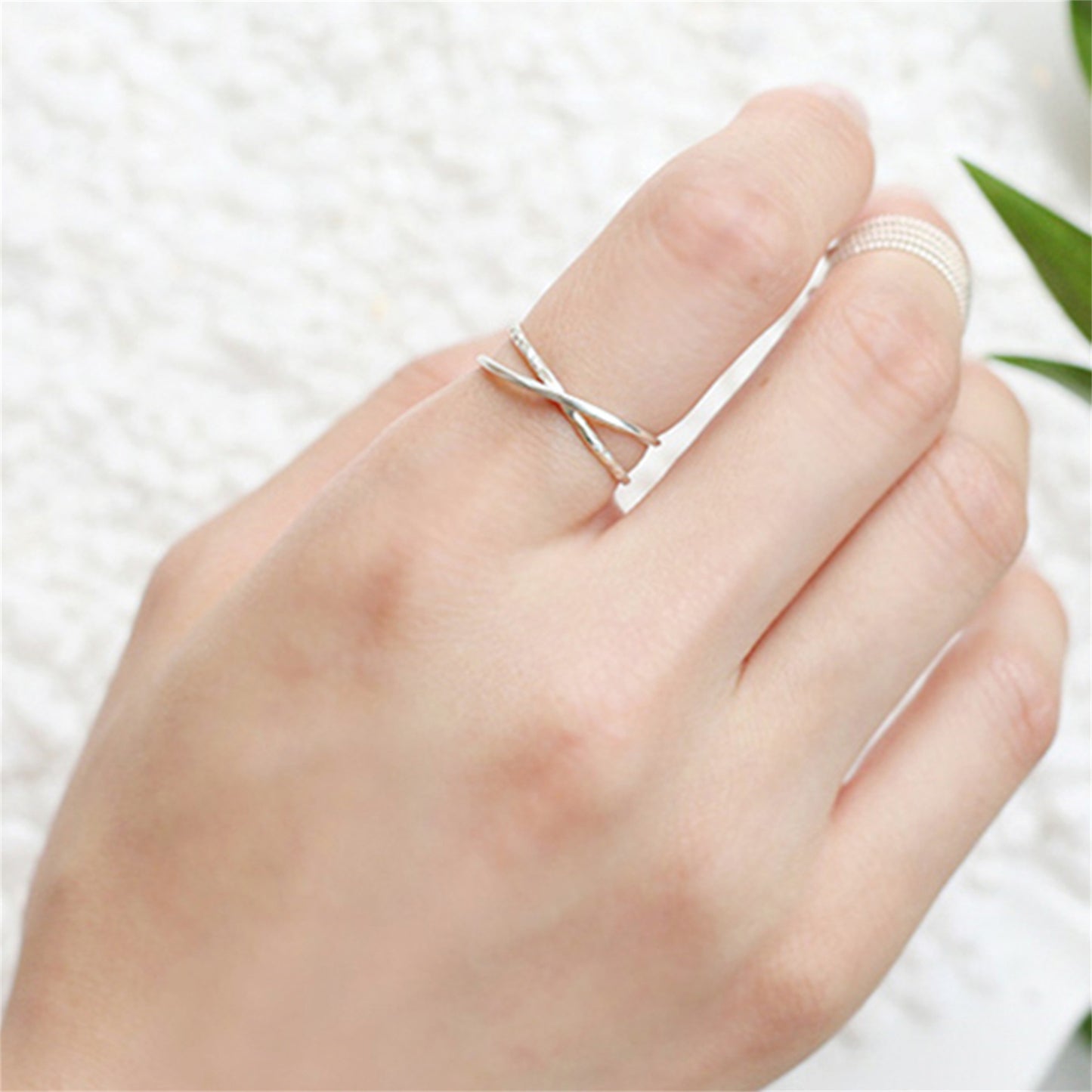 Sterling Silver Infinity Eternity Love Knot Criss Cross Hammered Ring - sugarkittenlondon