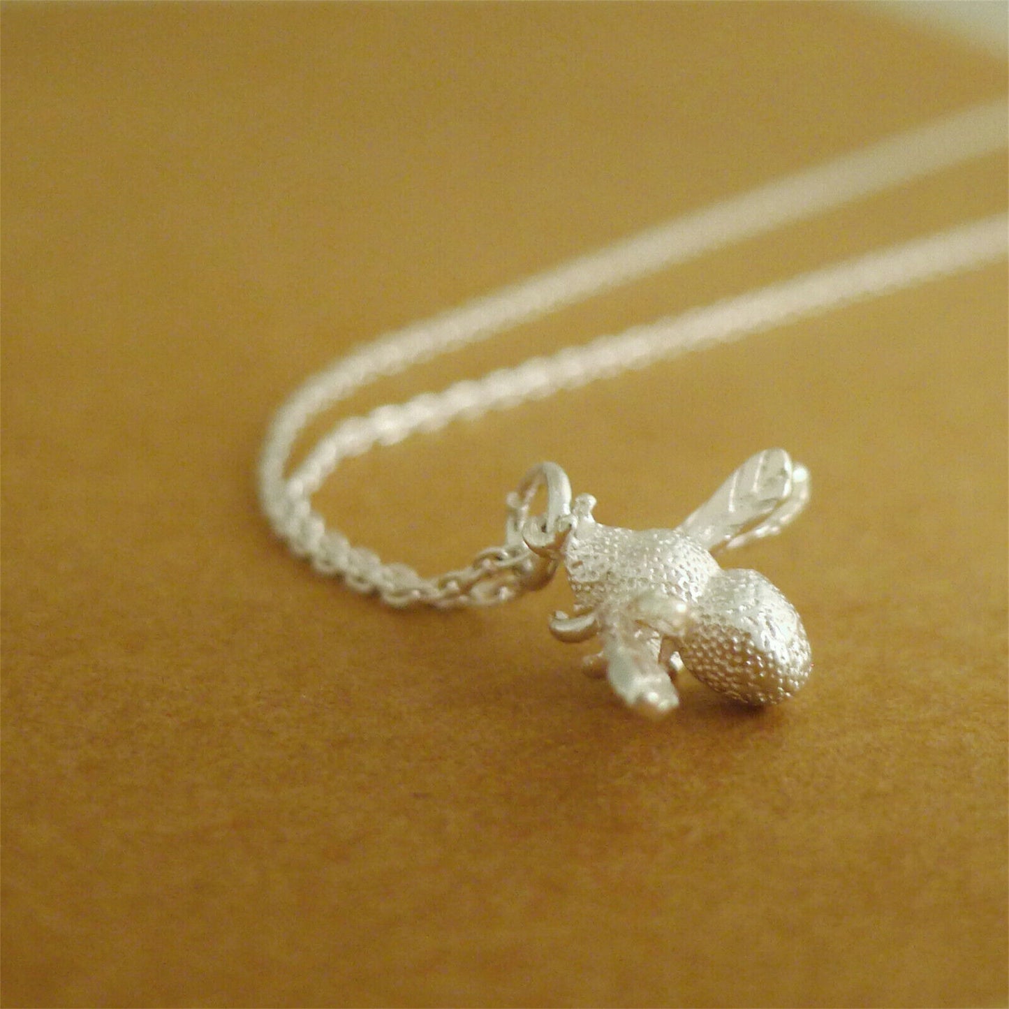 Sterling Silver Honey Bee Queen Bee Insect Pendant Necklace 3 Tones - sugarkittenlondon