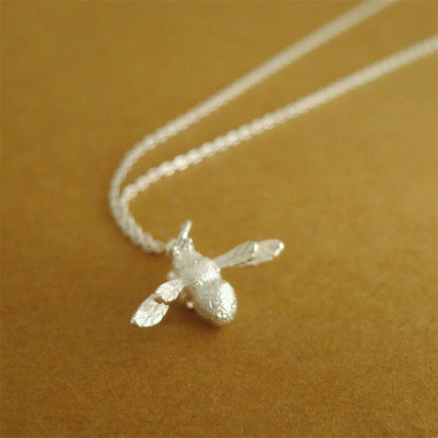 Sterling Silver Honey Bee Queen Bee Insect Pendant Necklace 3 Tones - sugarkittenlondon