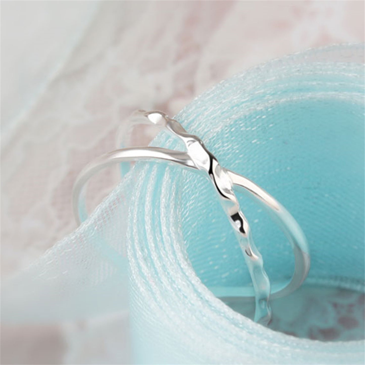 Sterling Silver Infinity Eternity Love Knot Criss Cross Hammered Ring - sugarkittenlondon