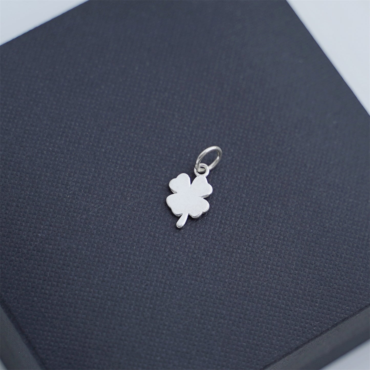 Sterling Silver Solid Lucky Four Leaf Clover Shamrock Pendant - sugarkittenlondon
