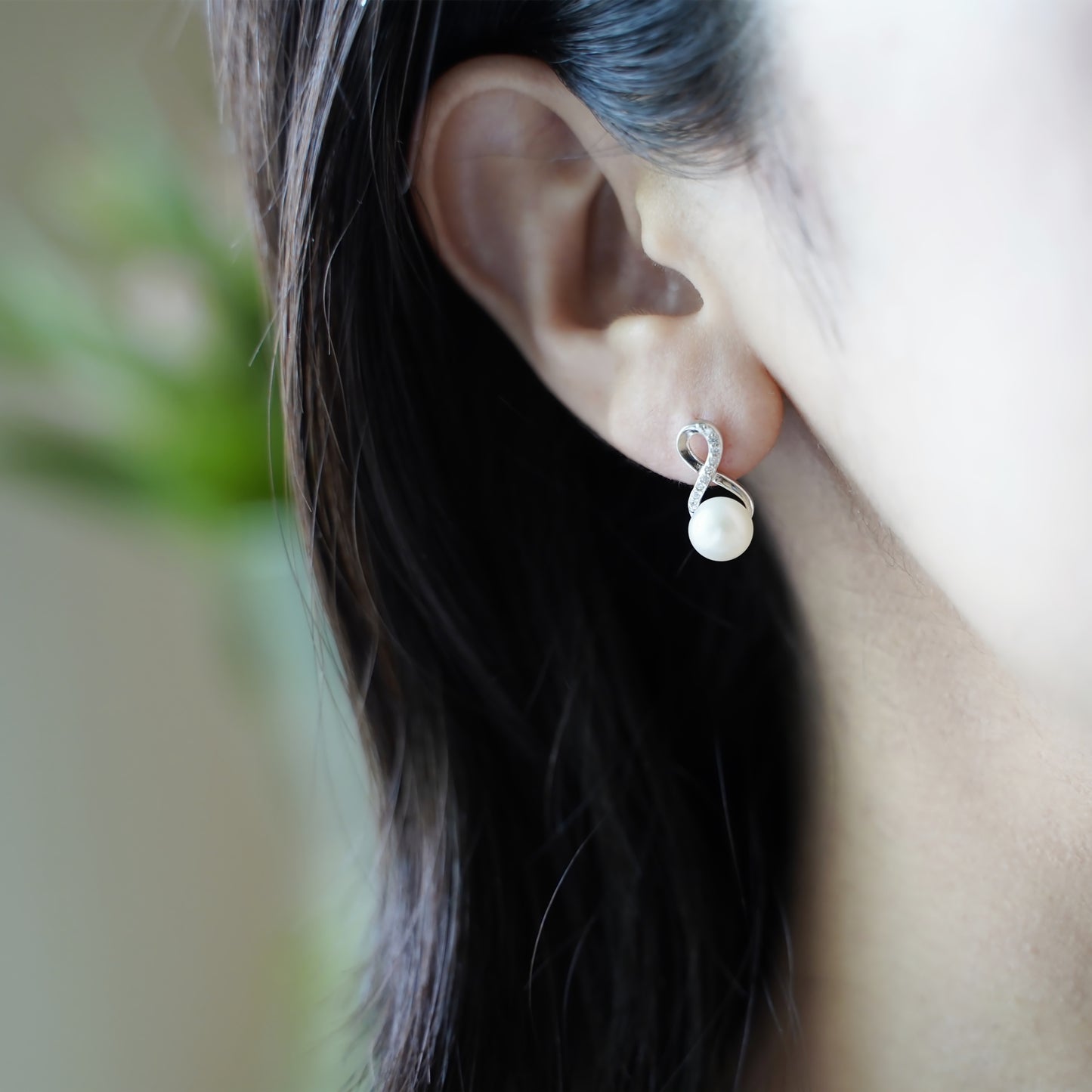 Sterling Silver Infinity Knot Natural Freshwater Pearl Stud Earrings - sugarkittenlondon