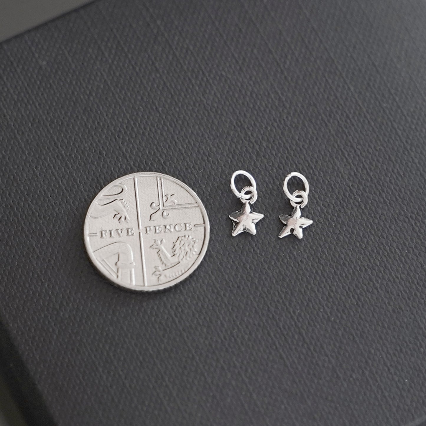 Sterling Silver Oxidized Tiny Puffy Plain Lucky Star Pendants Charms 4Pcs - sugarkittenlondon