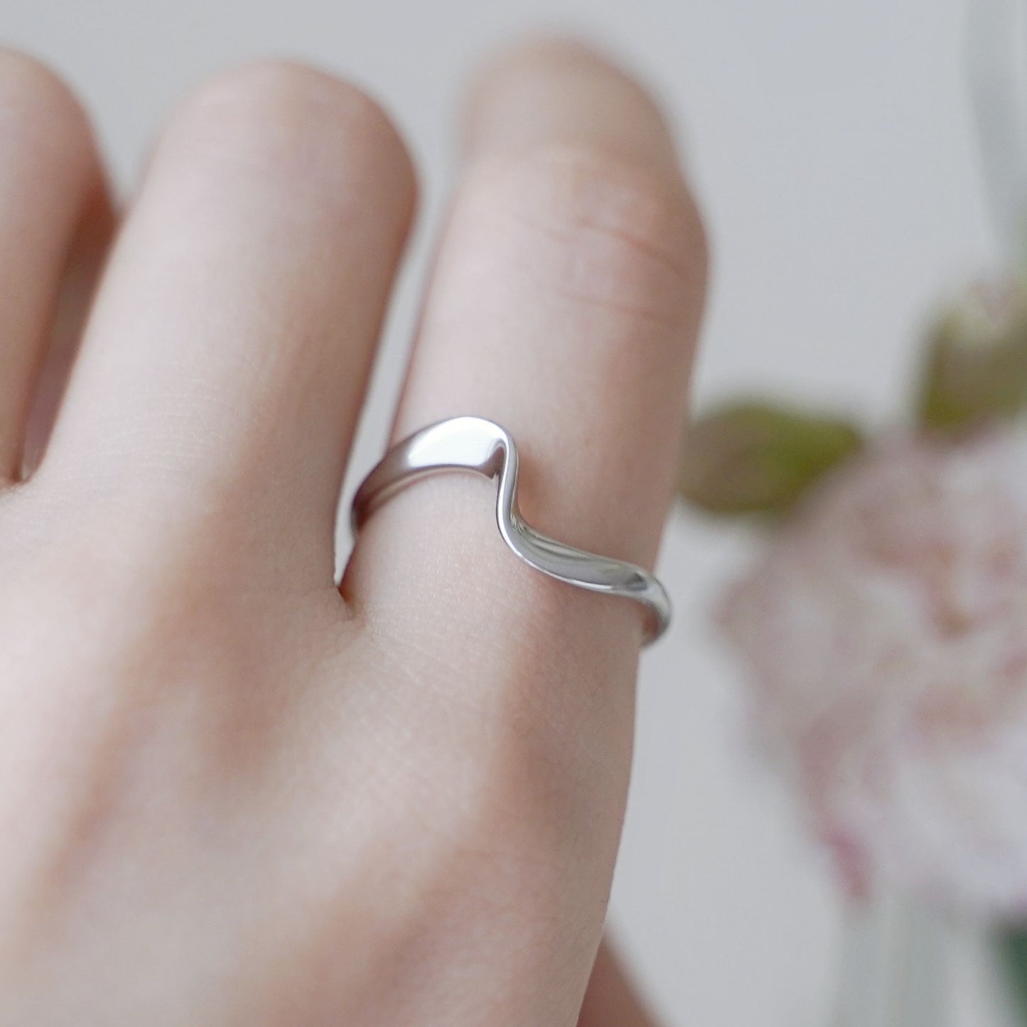 Sterling Silver Shiny Bent Ocean Wave Twisted Rope Open Band Ring - sugarkittenlondon