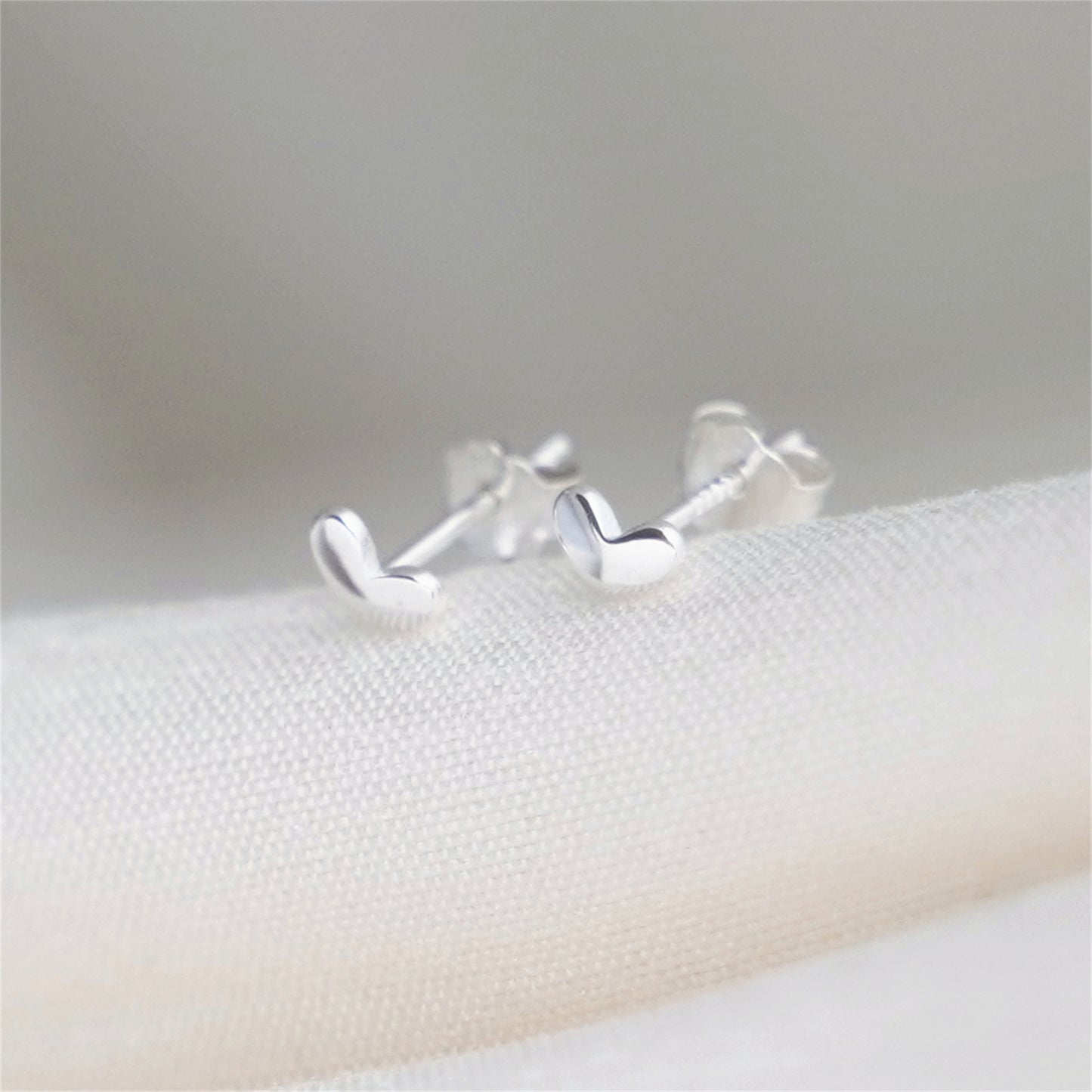 Sterling Silver Mini Plain 3mm x 5mm Love Heart Bead Stud Earrings Boxed - sugarkittenlondon