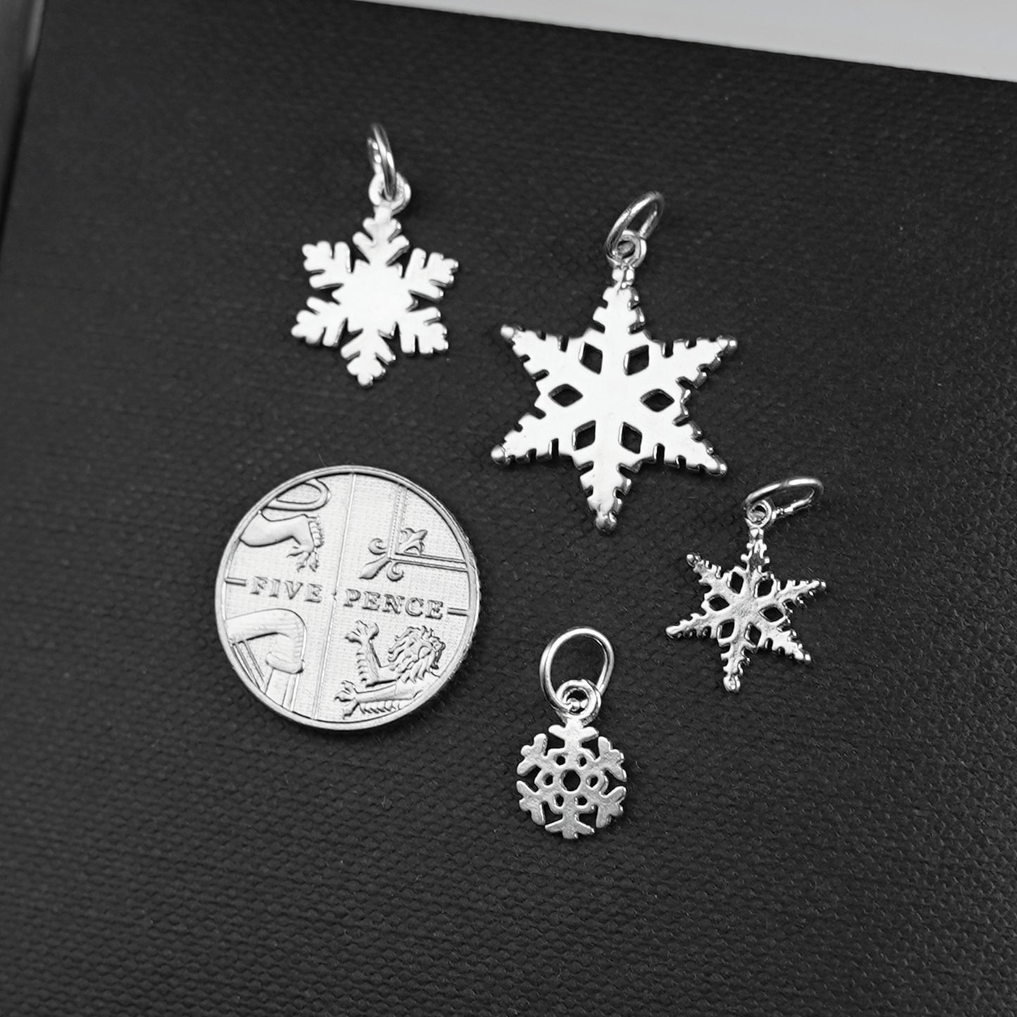 Sterling Silver Hollow-out Snowflake Necklace Bracelet Charm Pendant - sugarkittenlondon