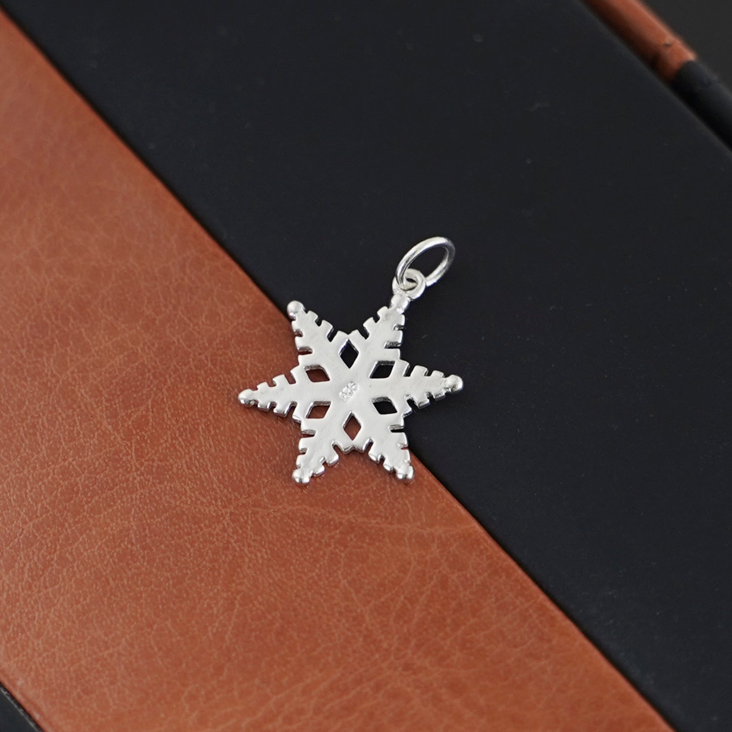 Sterling Silver Hollow-out Snowflake Necklace Bracelet Charm Pendant - sugarkittenlondon