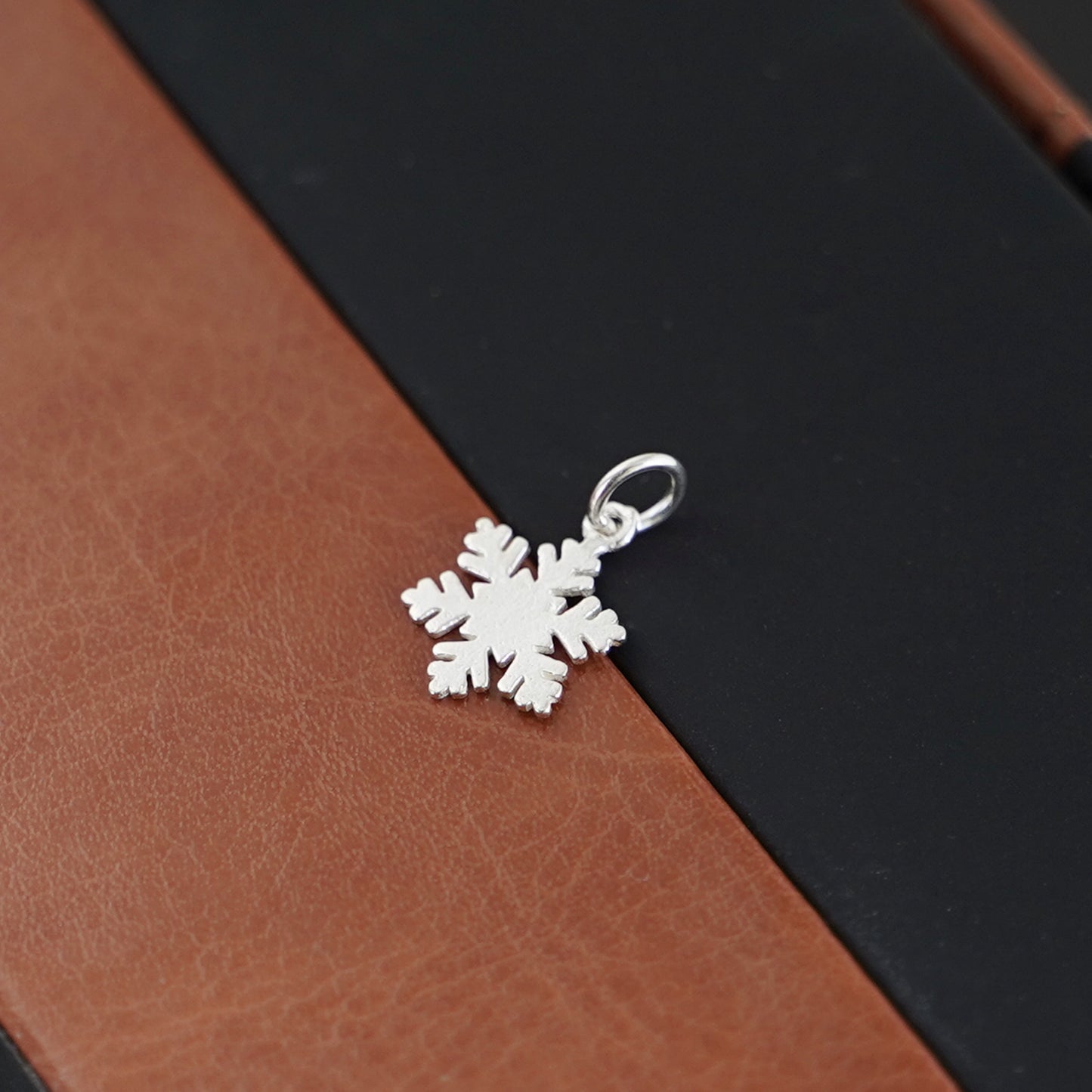 Sterling Silver Hollow-out Snowflake Necklace Bracelet Charm Pendant - sugarkittenlondon