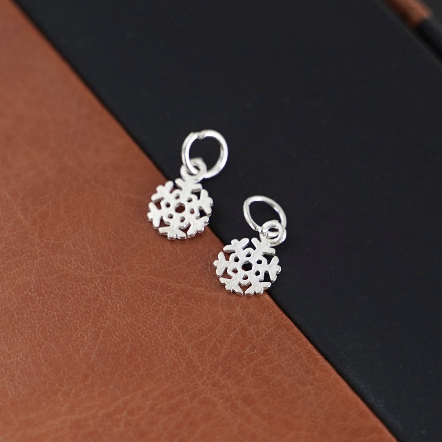 Sterling Silver Hollow-out Snowflake Necklace Bracelet Charm Pendant - sugarkittenlondon