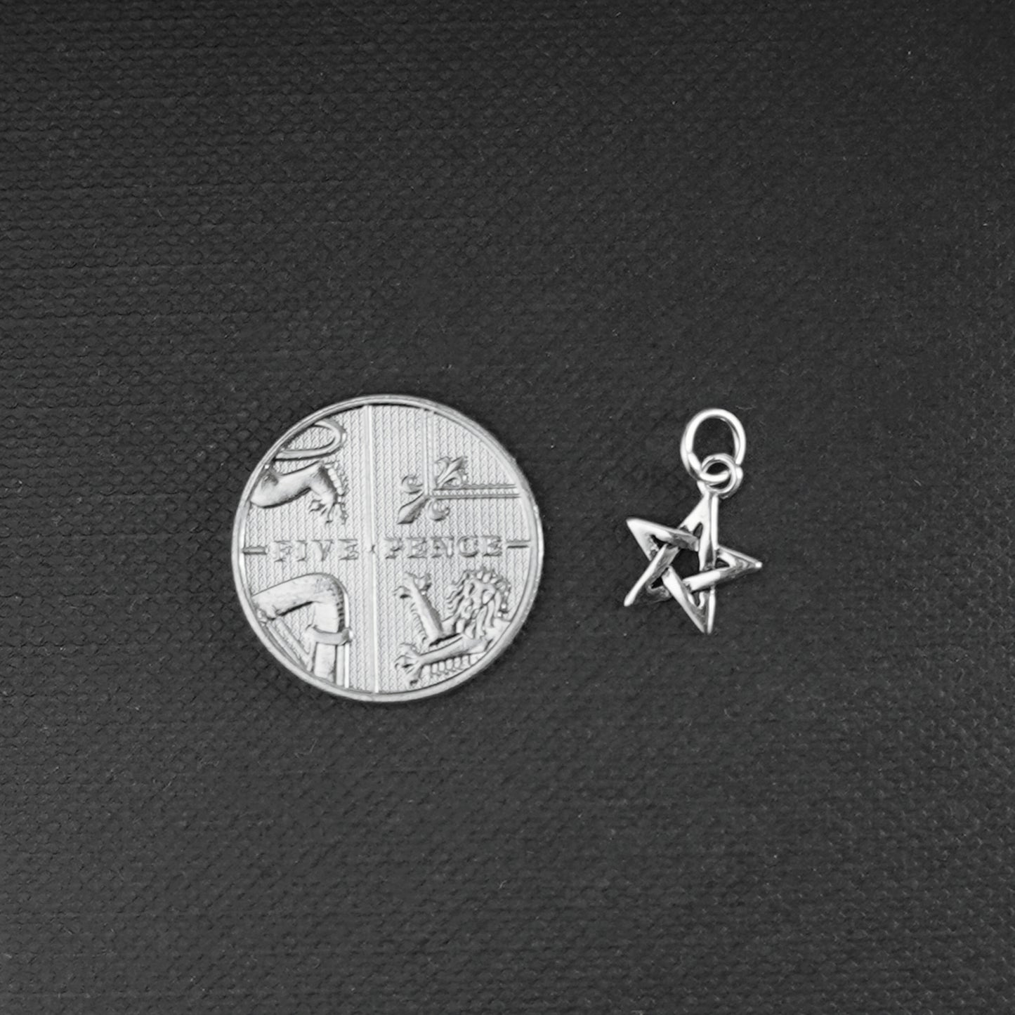 Sterling Silver Hollow Lucky Bright Star Necklace Bracelet Pendant Charm II - sugarkittenlondon