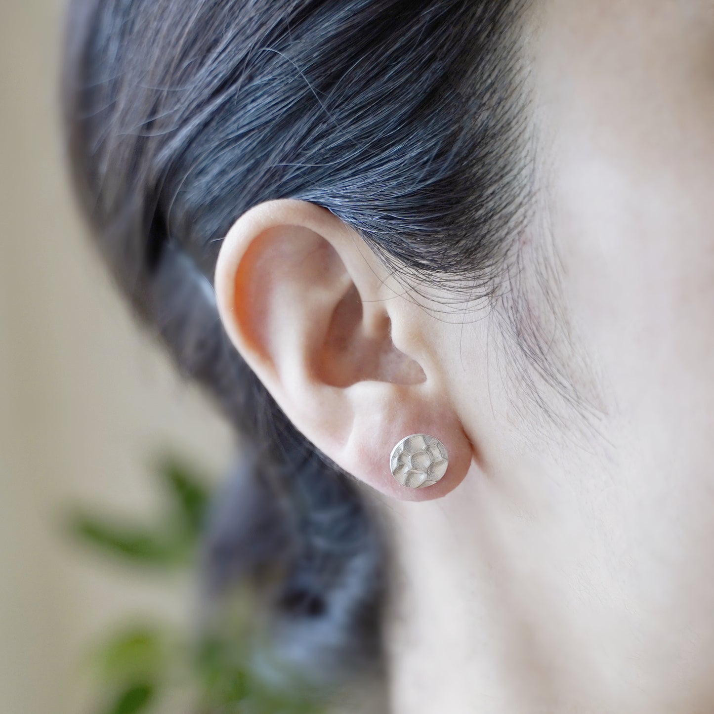 Hammered Silver Earrings - 10mm Round Circle Disc Dot Studs in Gift Box
