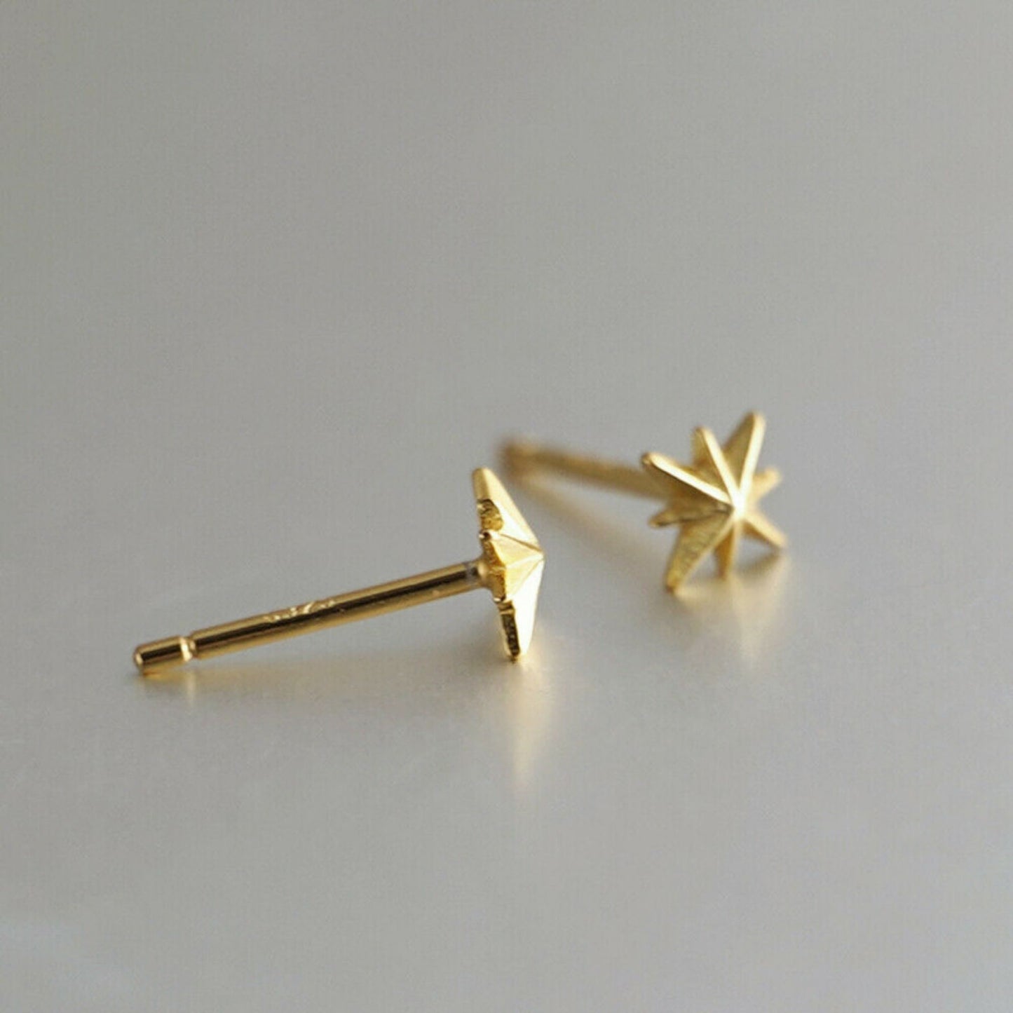 18K Gold on Sterling Silver 6mm Plain North Pole Star Stud Piercing Earrings - sugarkittenlondon
