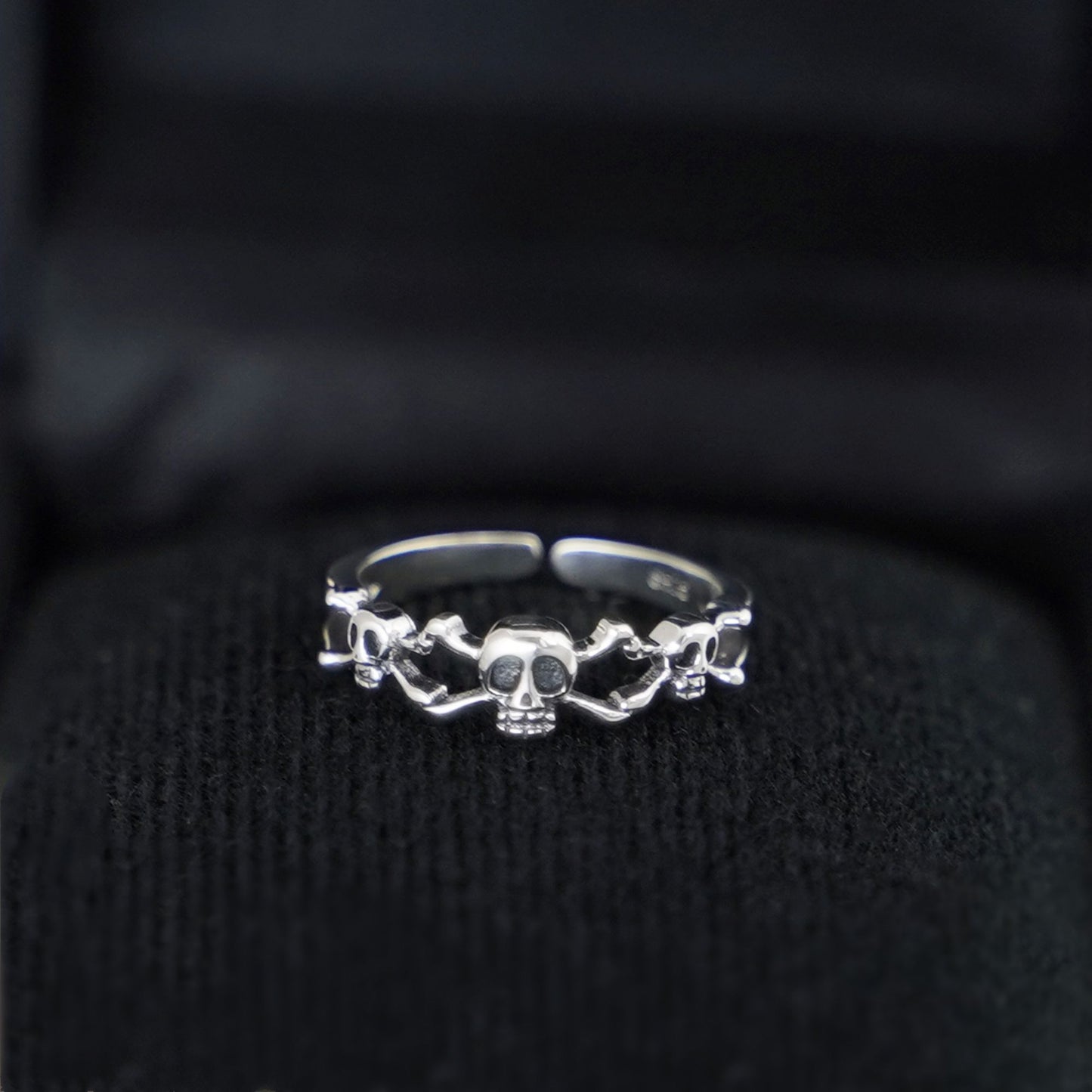 Sterling Silver Triple Skull Skeleton Crossbones Pirate Halloween Open Band Ring - sugarkittenlondon