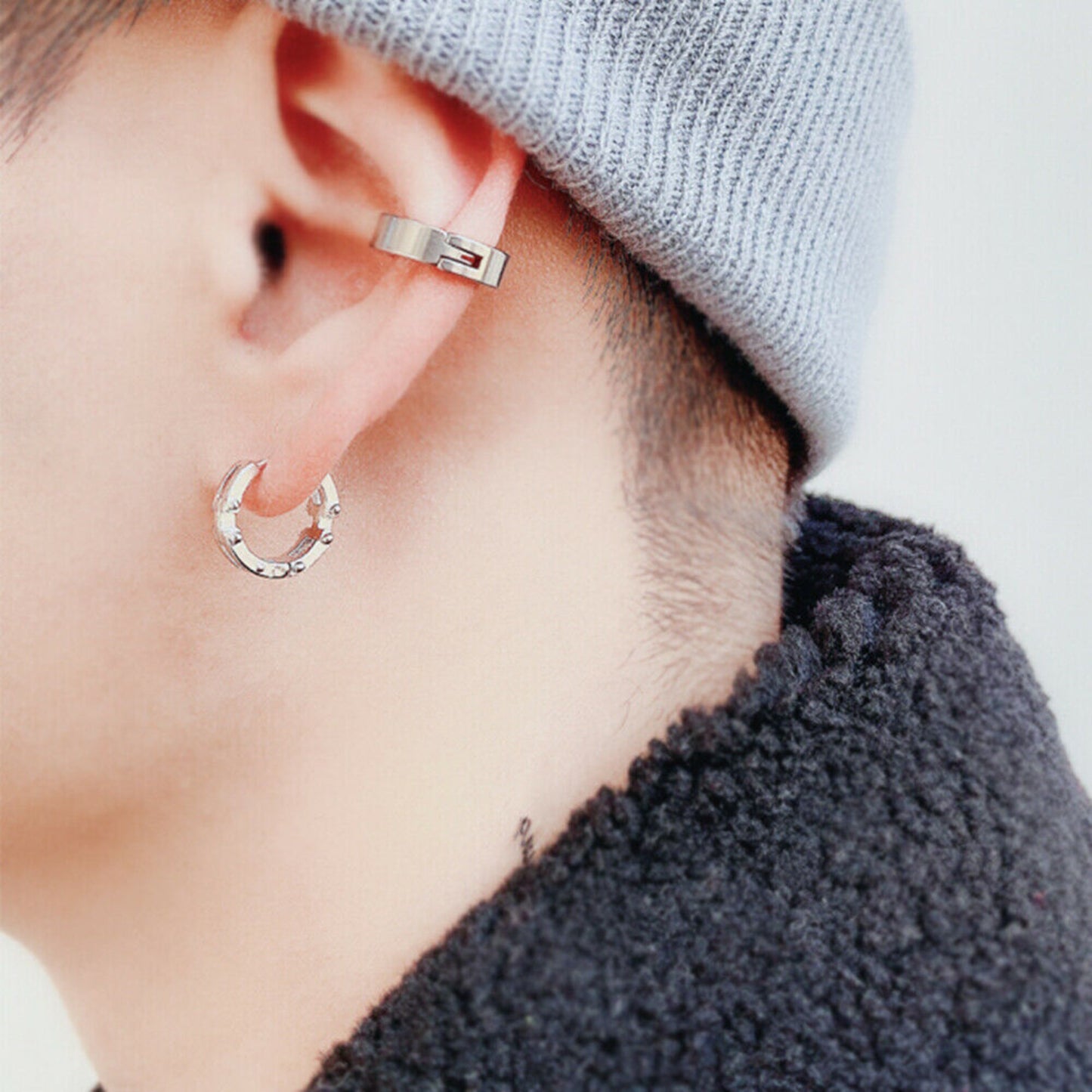 Men's and Women's Sleeper Hoop Earrings in Sterling Silver with Chain Link Design