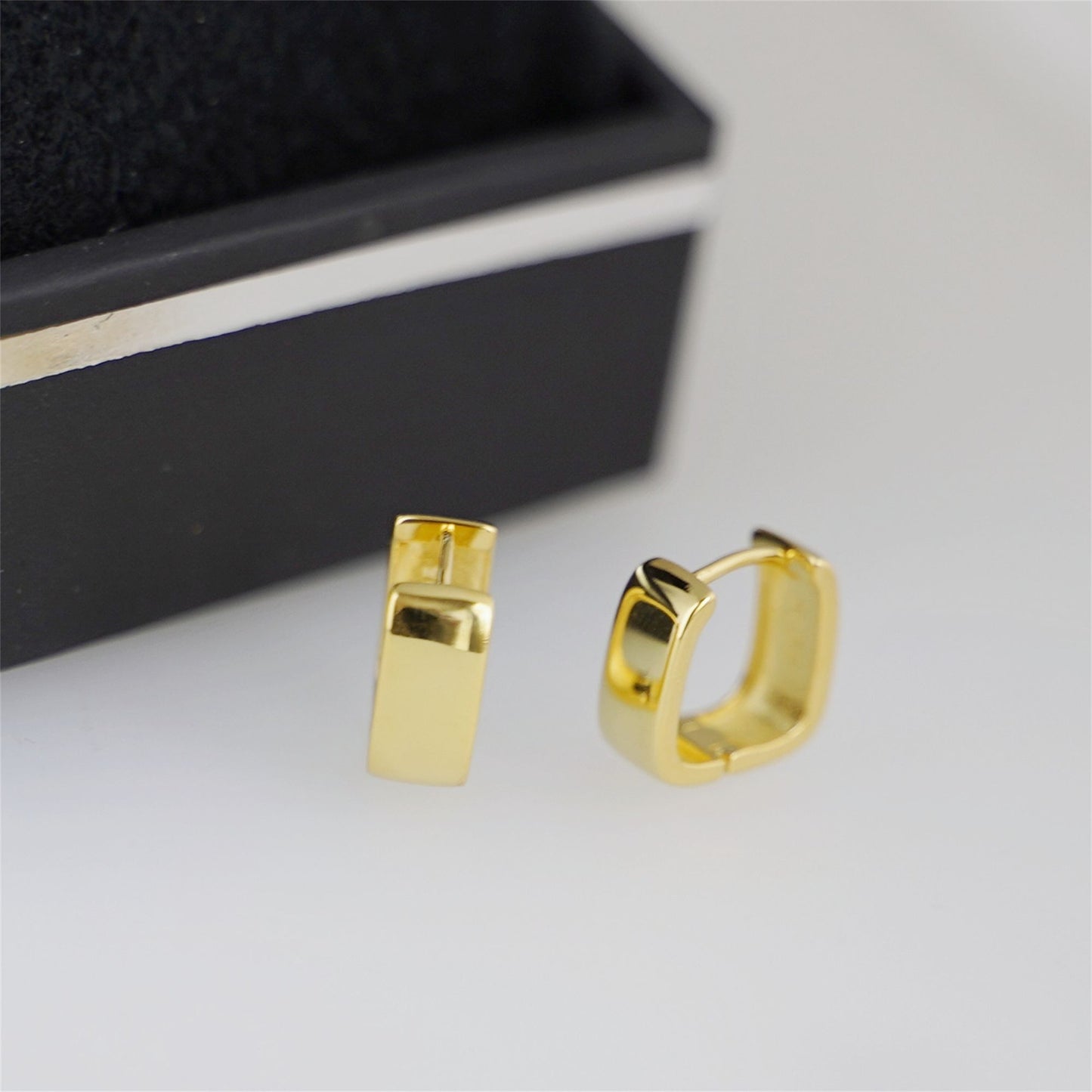 18K Gold on Sterling Silver 8.5mm Hoop Plain Square Huggie Earrings Unisex