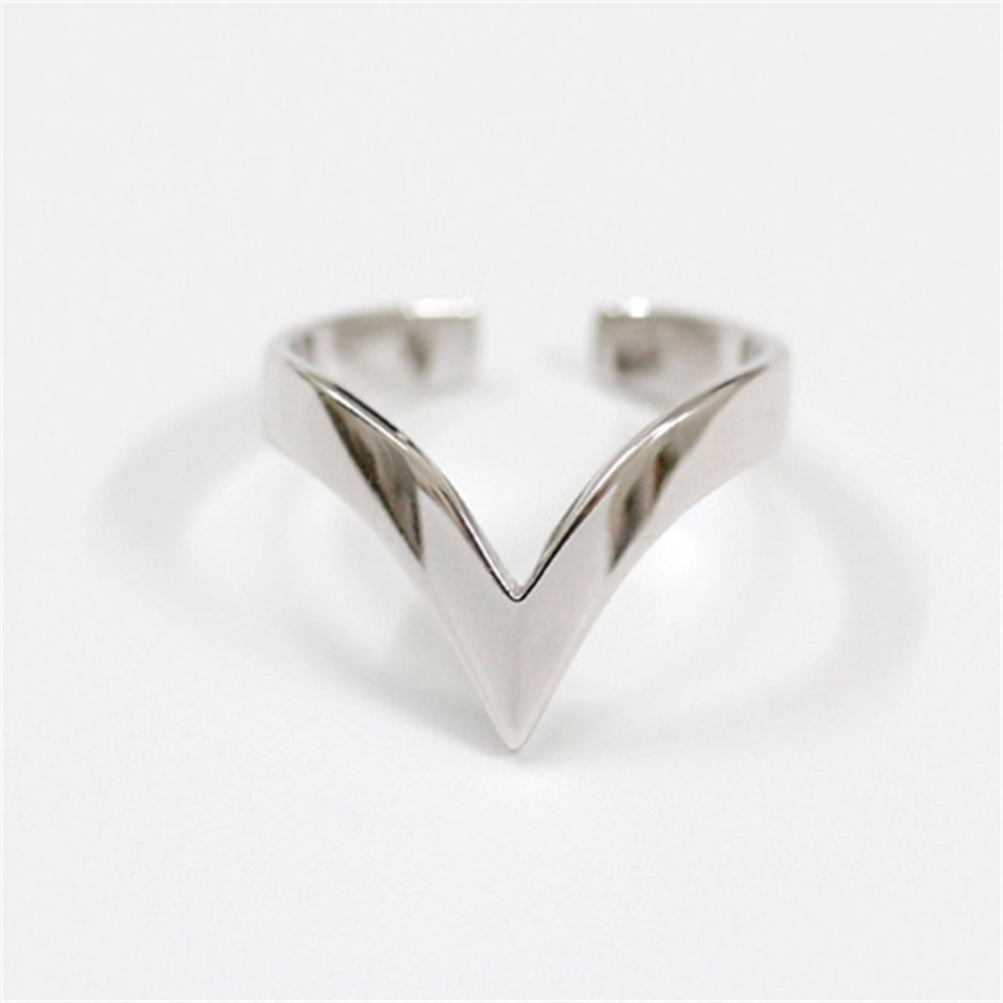 Minimalist Sterling Silver Chevron Shaped Adjustable Ring - sugarkittenlondon
