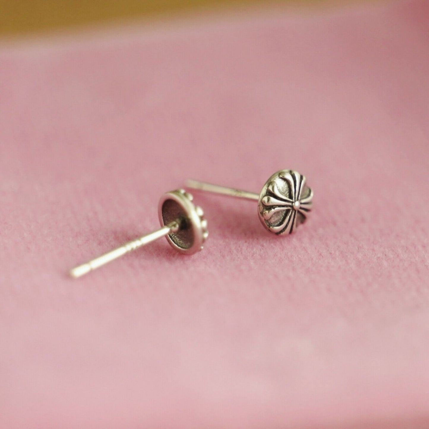 Sterling Silver 6mm Oxidized Retro Fleury Cross Dot Stud Earrings - sugarkittenlondon
