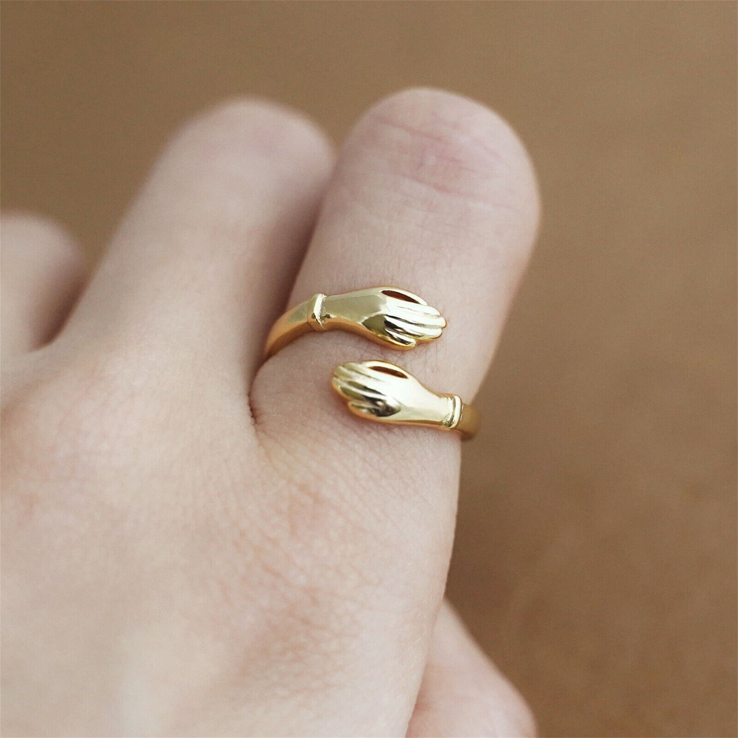 Sterling Silver Hugging Hands Love Friendship Support Open Band Ring 2 Tones - sugarkittenlondon
