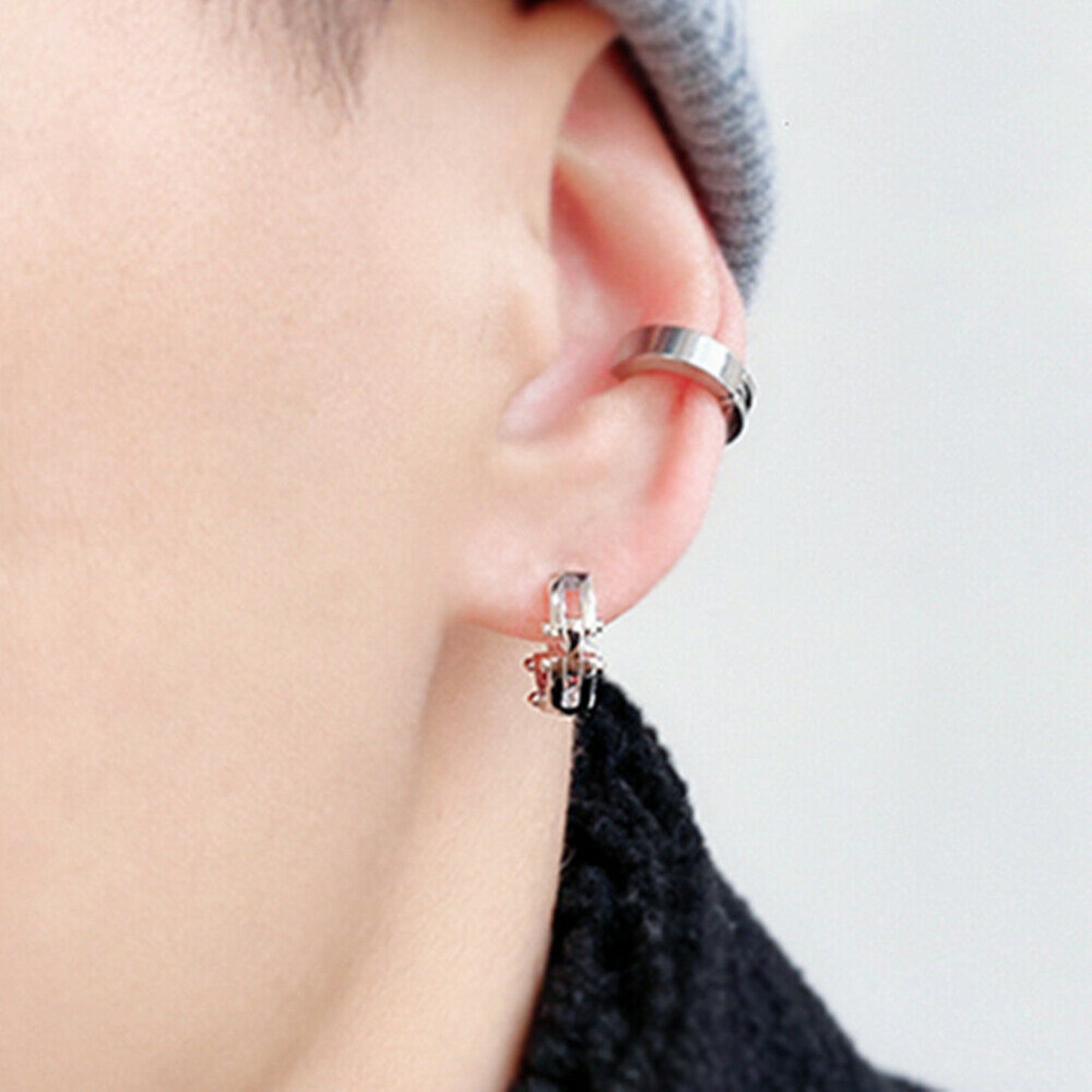 Men's and Women's Sleeper Hoop Earrings in Sterling Silver with Chain Link Design