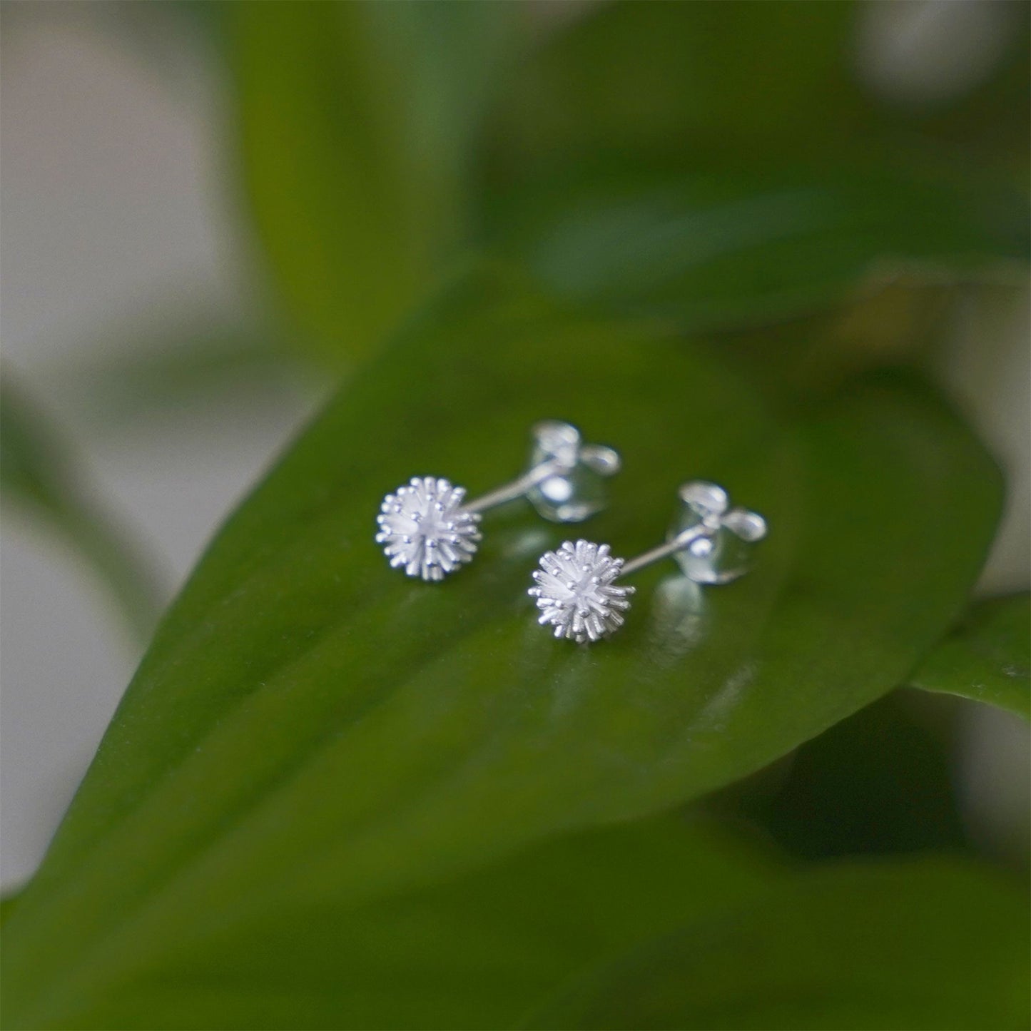 Sterling Silver 5mm Dandelion Flower Girls Stud Earrings Boxed - sugarkittenlondon