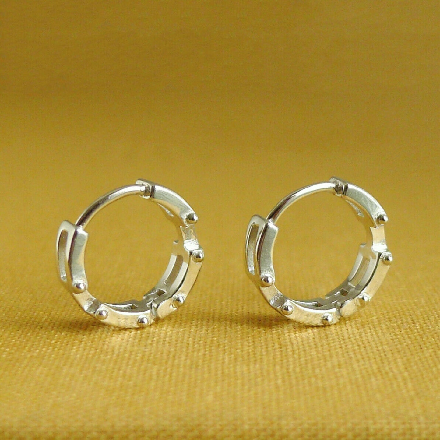 Men's and Women's Sleeper Hoop Earrings in Sterling Silver with Chain Link Design