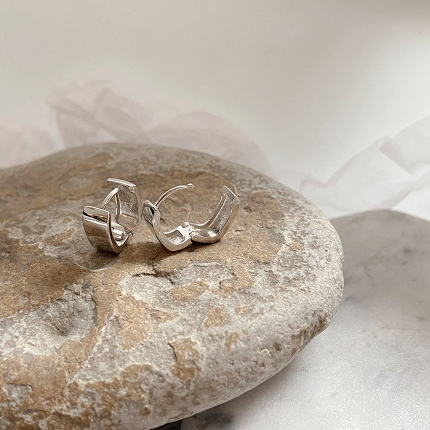 Sterling Silver 8.5mm Hoop Chunky Plain Square Huggie Earrings Unisex Boxed