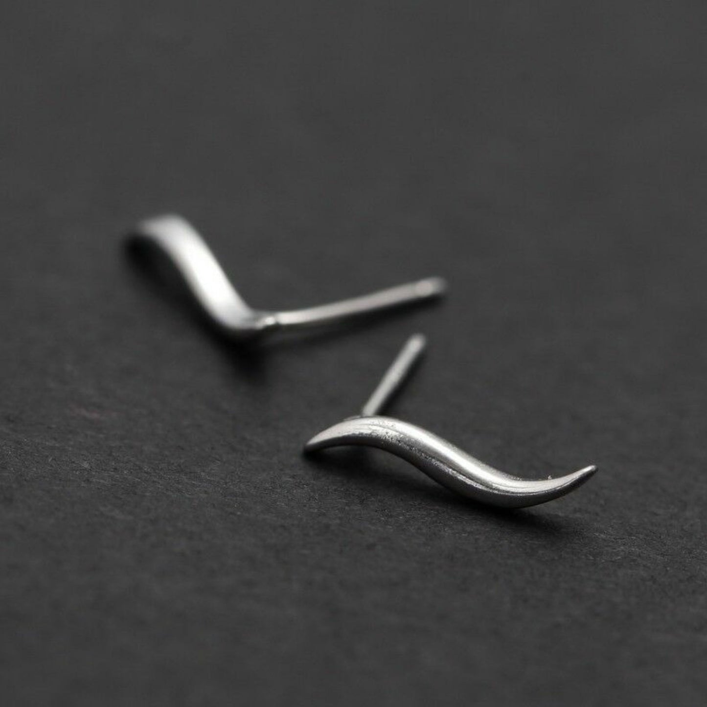 Sterling Silver Solid Small Wavy Vine Line Flash Climber Post Stud Earrings - sugarkittenlondon