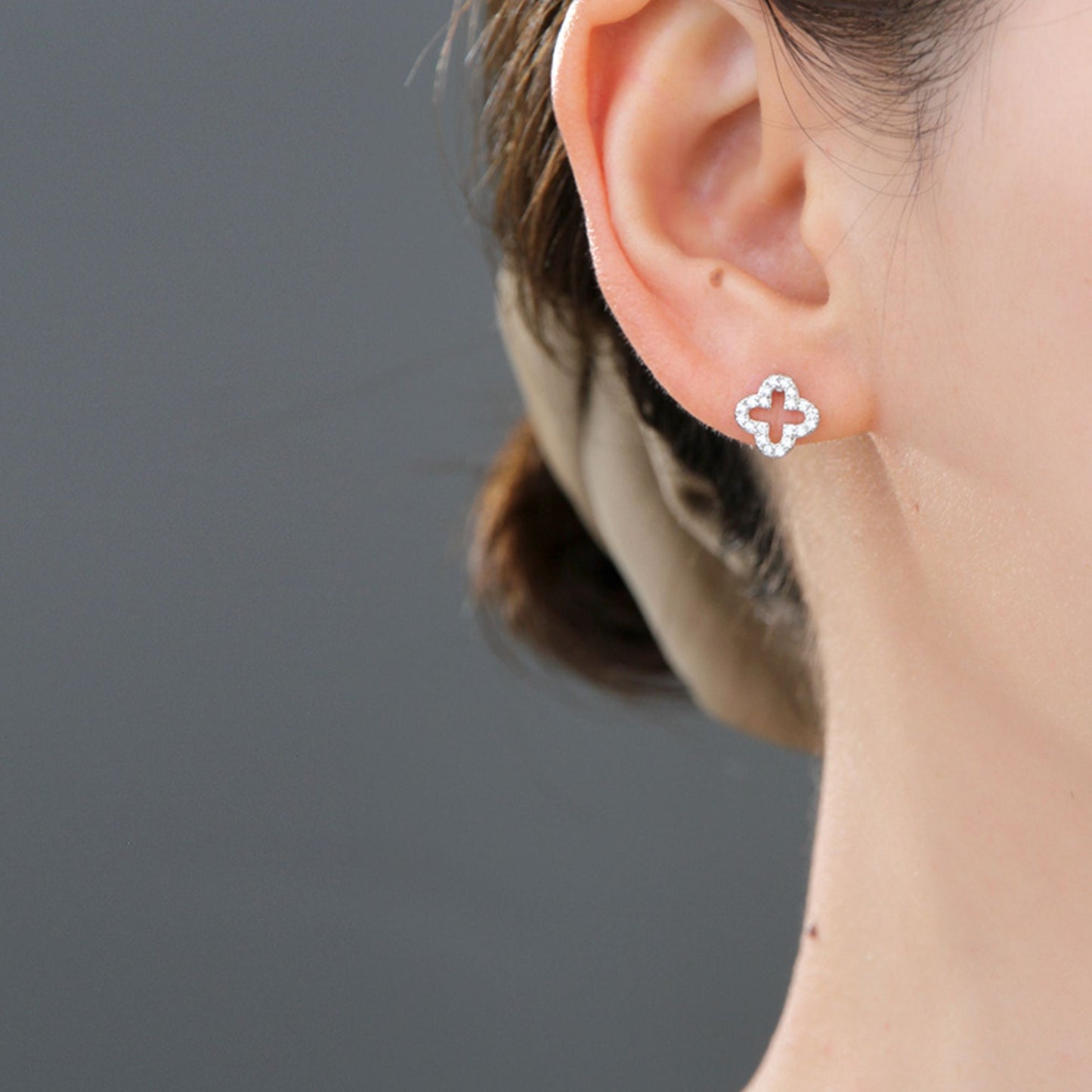 925 Sterling Silver 4 Leaf Clover Pave CZ Bead Ball Screw Back Stud Earrings