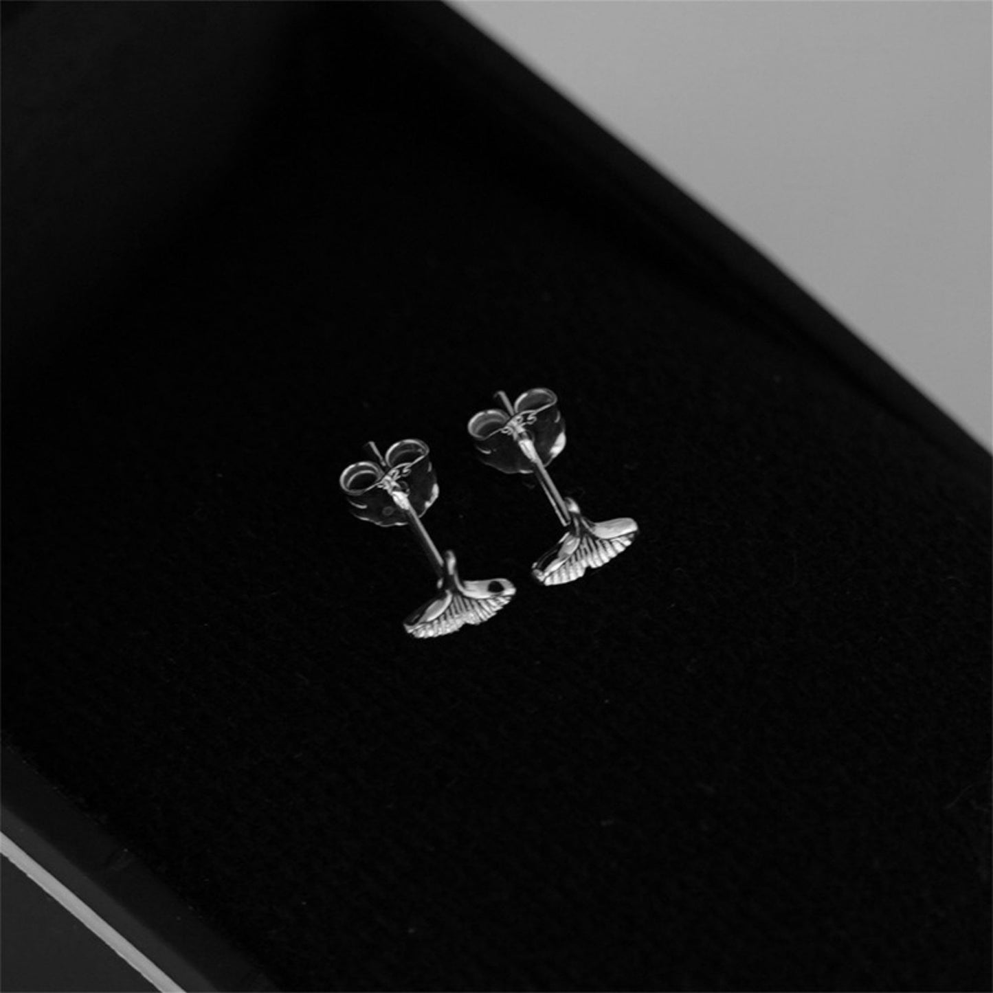 Fine Silver 999 Ginkgo Leaf Stud Earrings - sugarkittenlondon