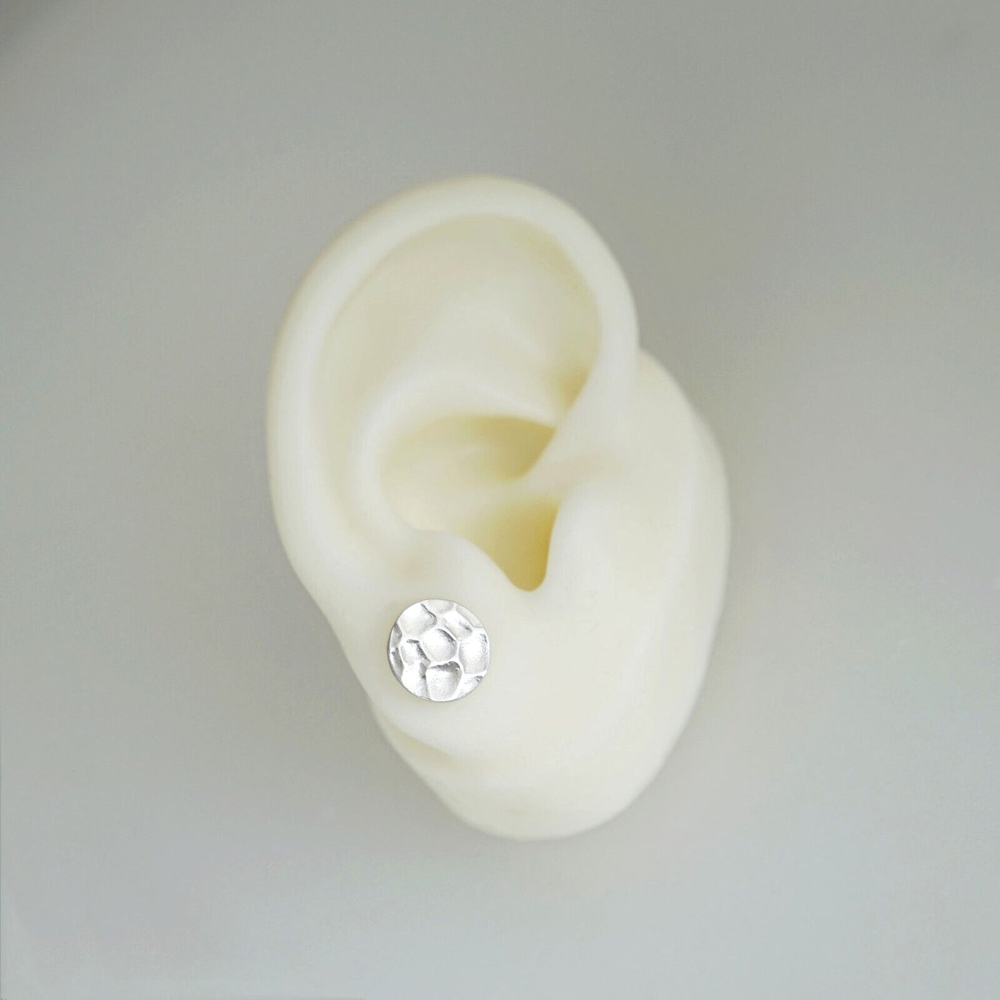 Sterling Silver 10mm Hammered Round Circle Disc Dot Stud Earrings Boxed - sugarkittenlondon