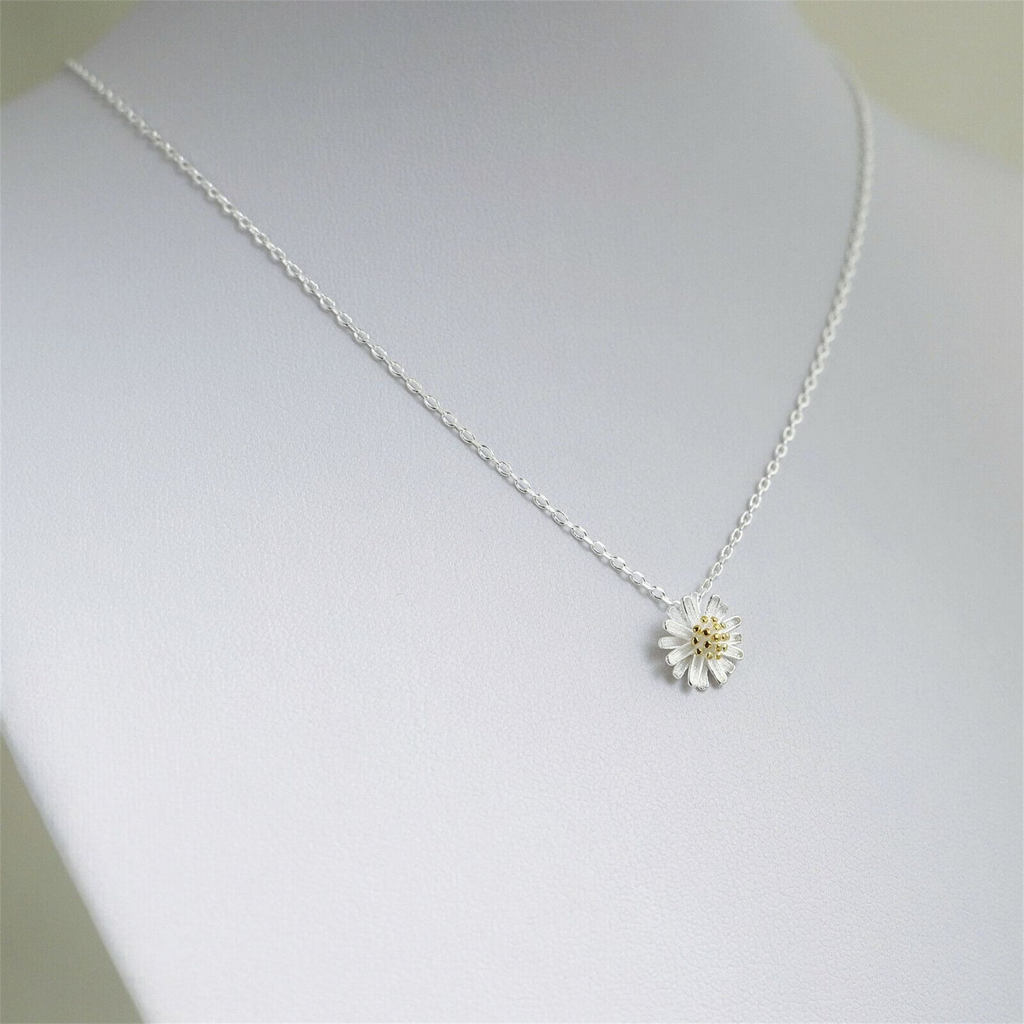 Sterling Silver 11mm Daisy Flower Blossom Pendant Lobster Clasp Necklace 2 Tones - sugarkittenlondon