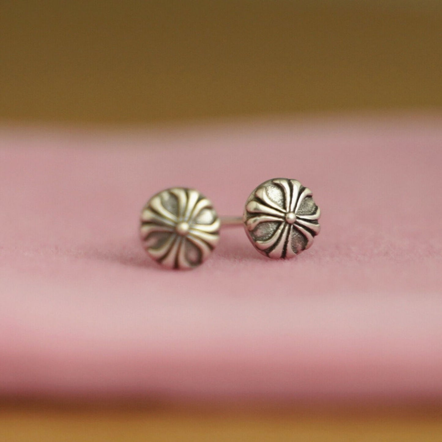 Sterling Silver 6mm Oxidized Retro Fleury Cross Dot Stud Earrings - sugarkittenlondon