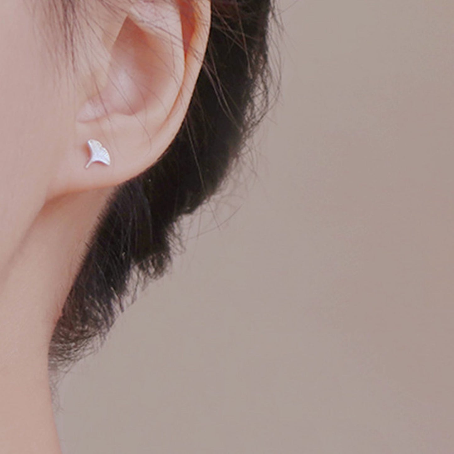 Fine Silver 999 Ginkgo Leaf Stud Earrings - sugarkittenlondon