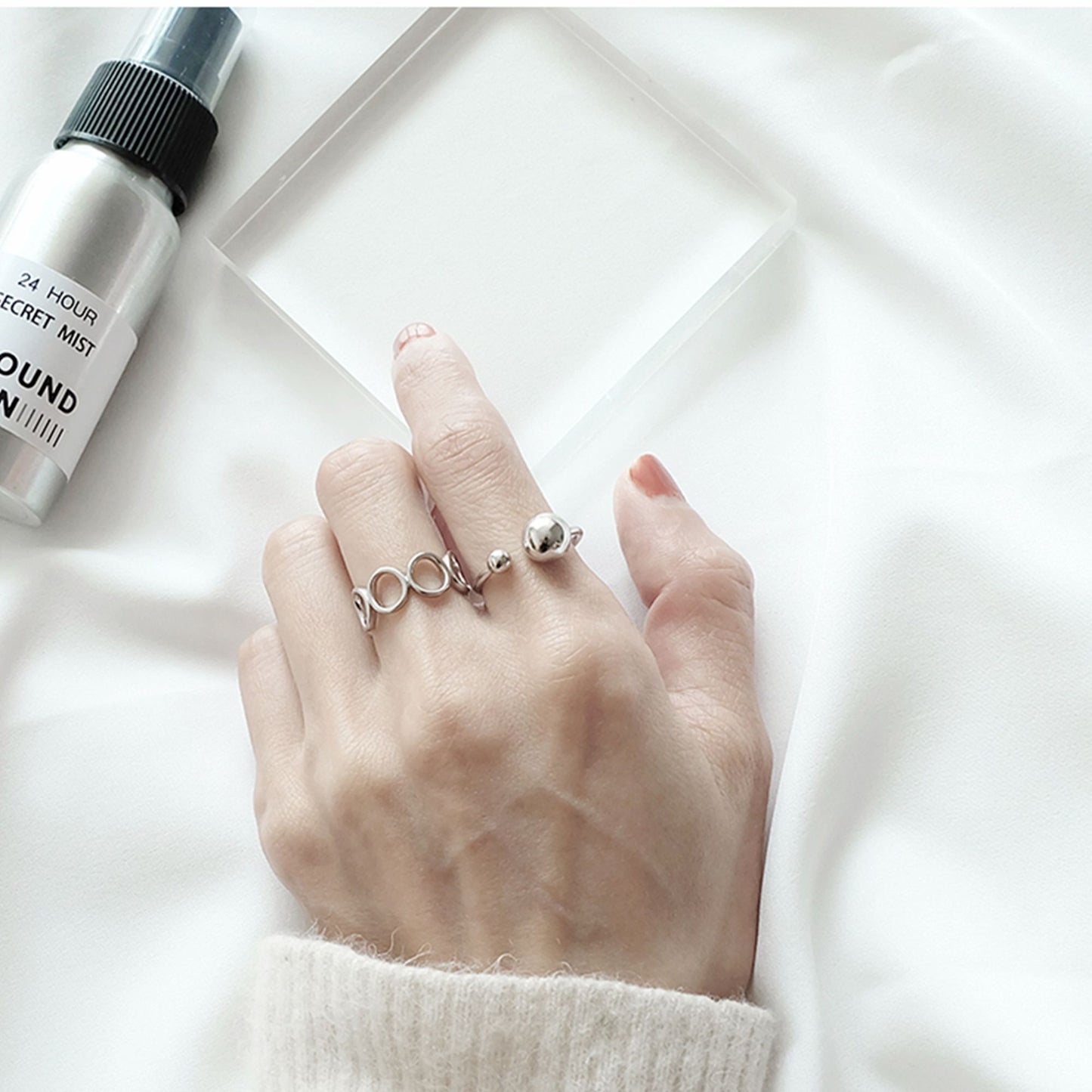 Sterling Silver Linked Circle Infinity Open Band Ring L - O Sizable - sugarkittenlondon