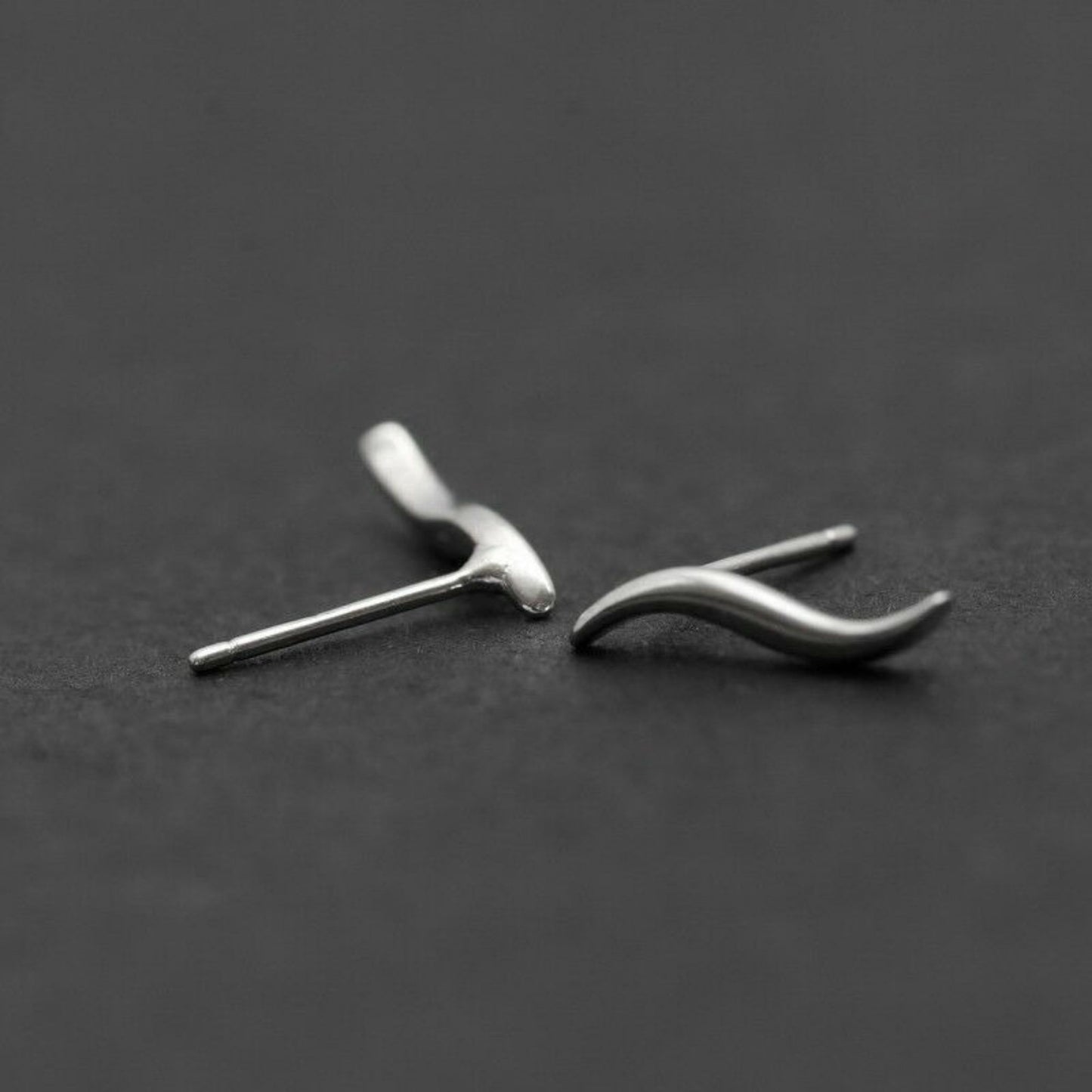 Sterling Silver Solid Small Wavy Vine Line Flash Climber Post Stud Earrings - sugarkittenlondon