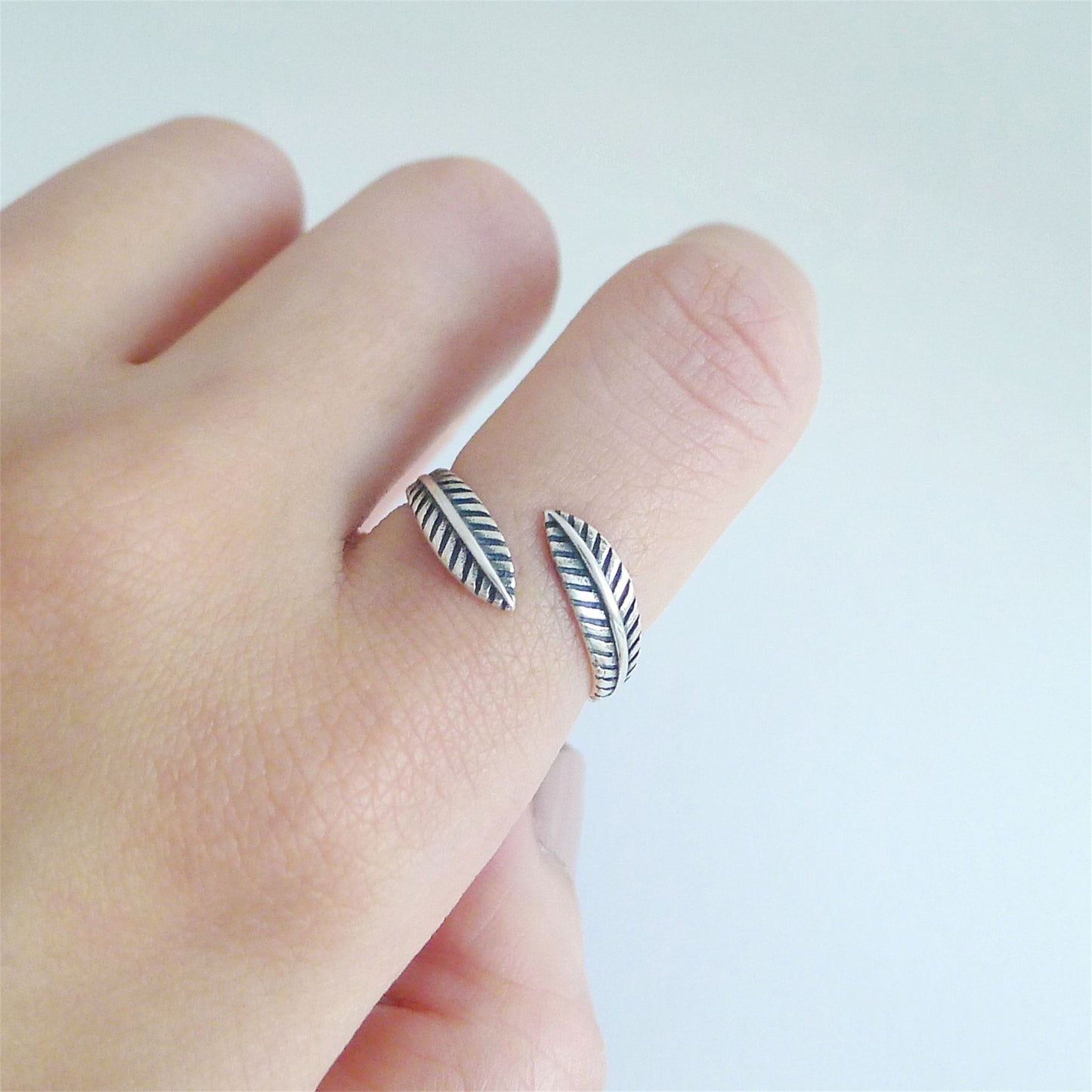 Sterling Silver Oxidized Feather Leaf Leaves Twisted Wire Knuckle Stacking Ring - sugarkittenlondon