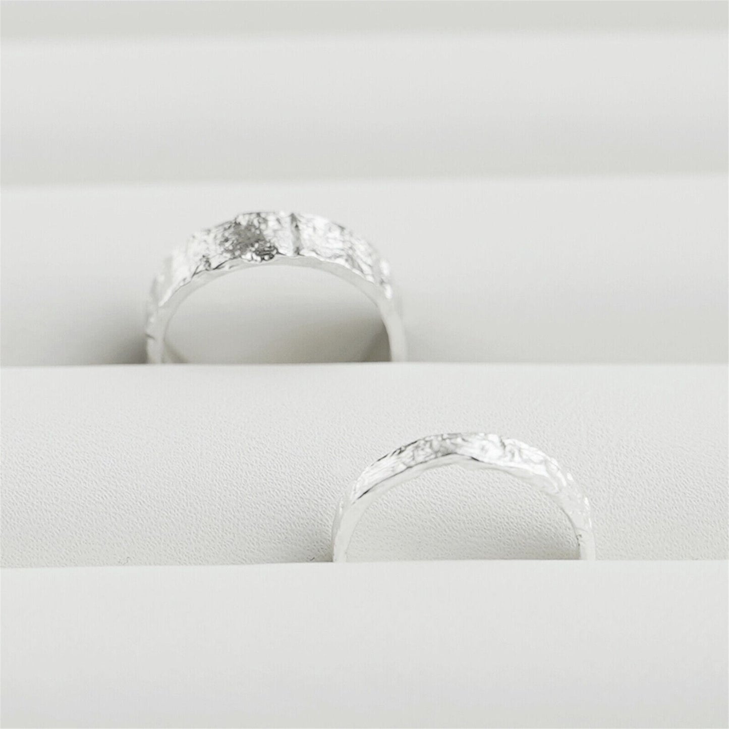 Sterling Silver Hammered Foil Textured Shiny 3mm Width Open Band Ring Unisex - sugarkittenlondon