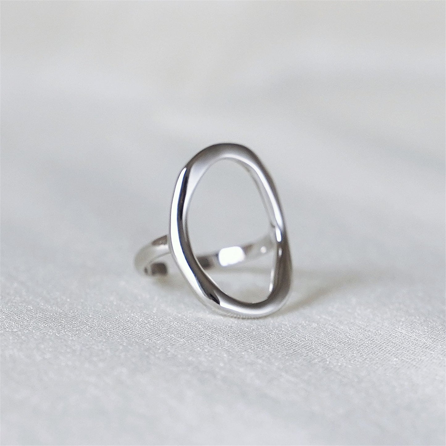 Sterling Silver Solid Chunky Shiny Bent Oval Circle Round Open Band Ring - sugarkittenlondon