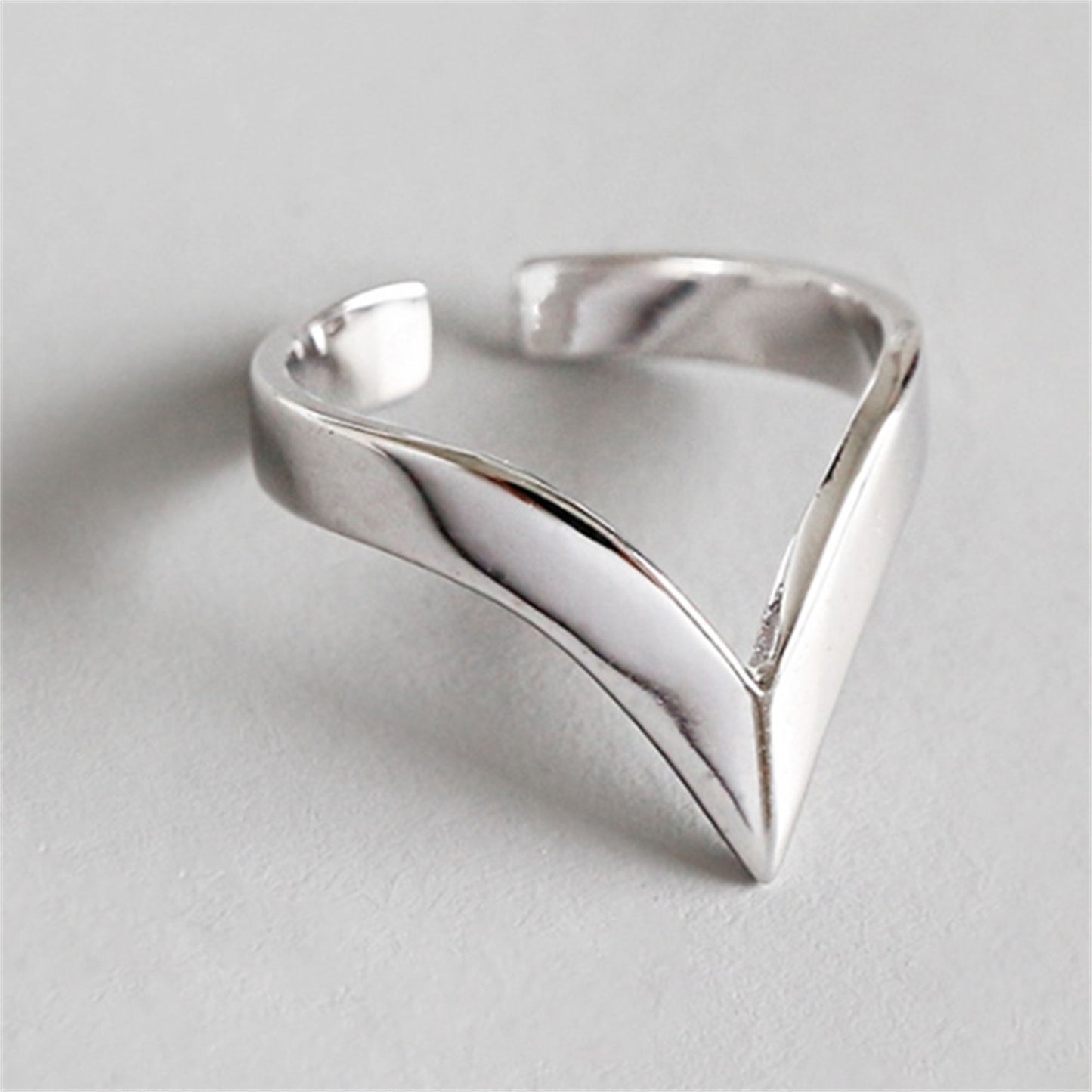 Minimalist Sterling Silver Chevron Shaped Adjustable Ring - sugarkittenlondon