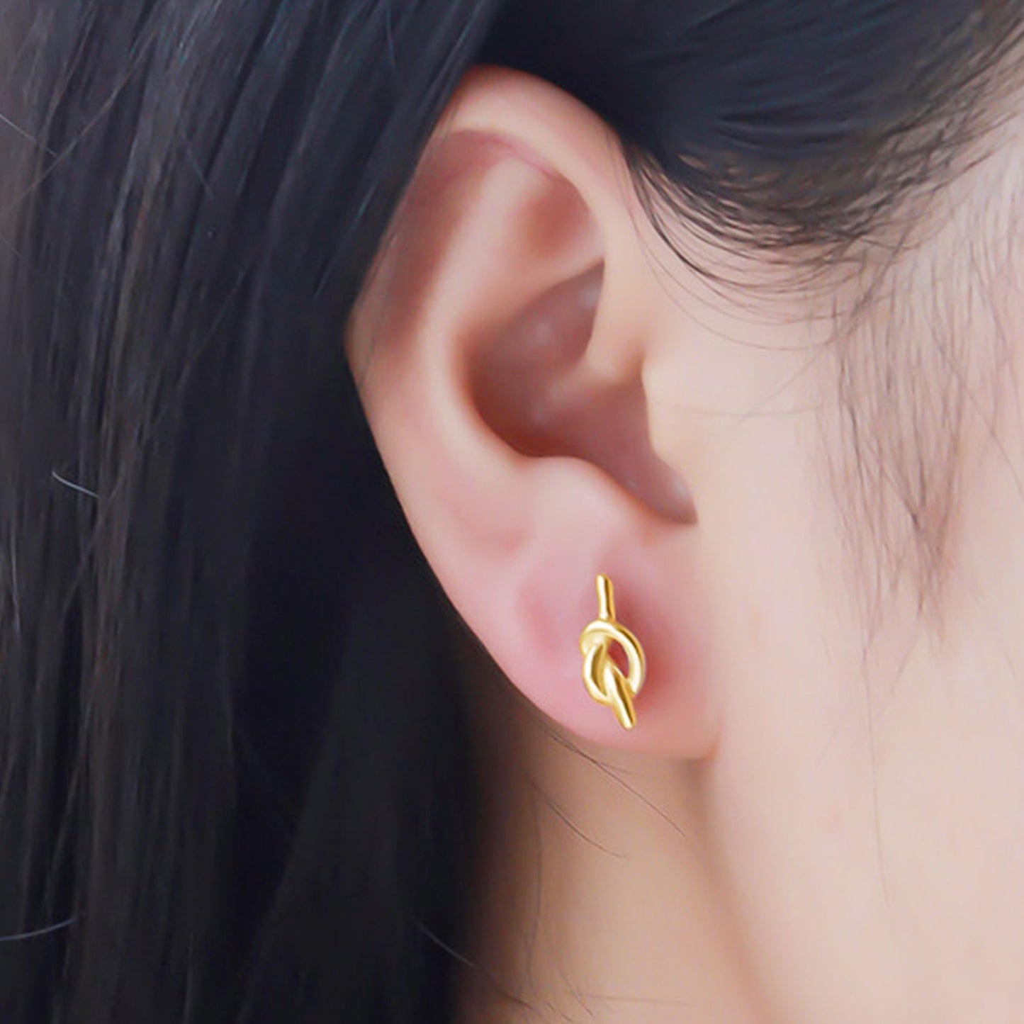18K Gold on Sterling Silver Solid Love Heart Knot Pretzel Knot Stud Earrings - sugarkittenlondon