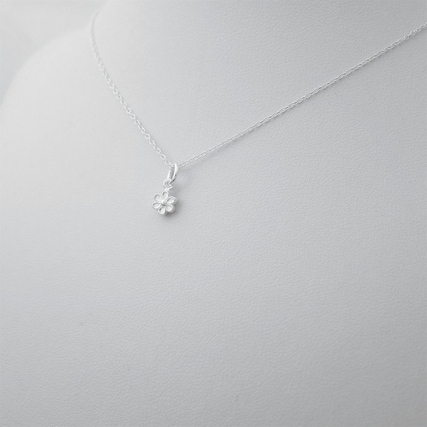 2 Sterling Silver Flower Daisy Charm Necklace Bracelet Pendant - sugarkittenlondon