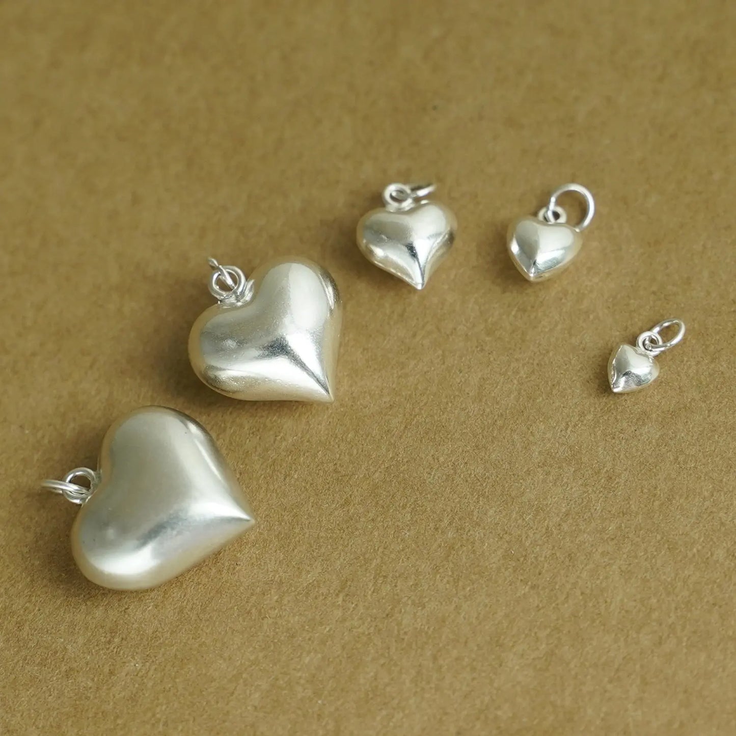 Sterling Silver 3D Puffy Shiny Love Heart Pendant Charm 4-15mm - sugarkittenlondon