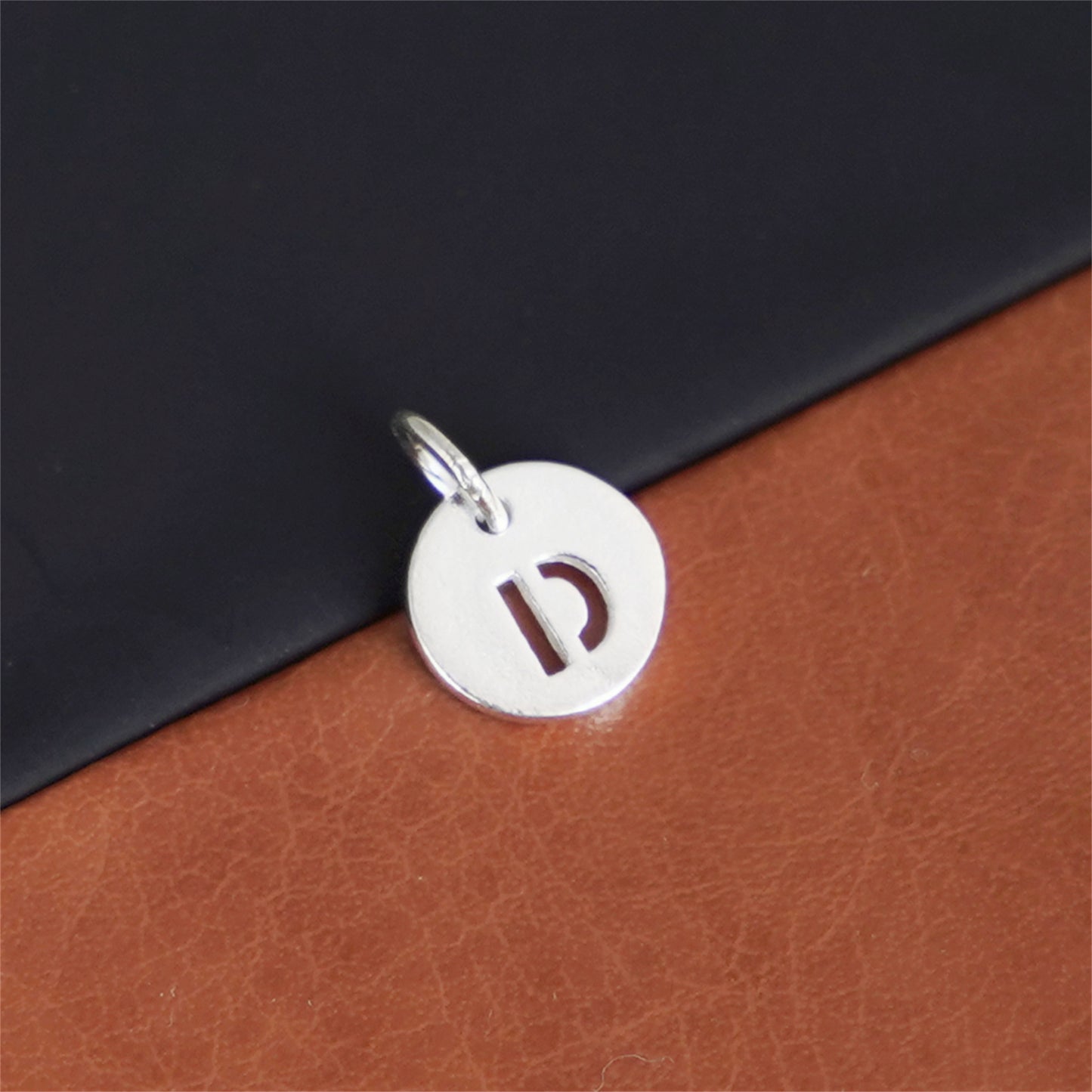 Sterling Silver A-Z Letter Alphabet Initial Disc Circle Charm Pendant - sugarkittenlondon