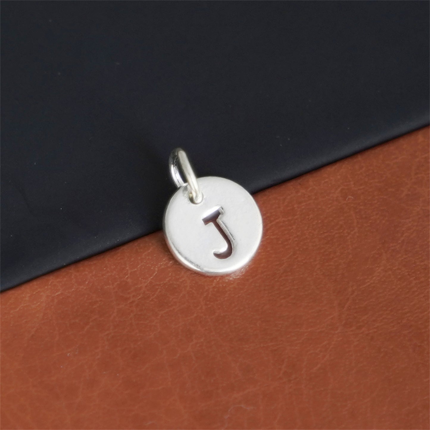 Sterling Silver A-Z Letter Alphabet Initial Disc Circle Charm Pendant - sugarkittenlondon