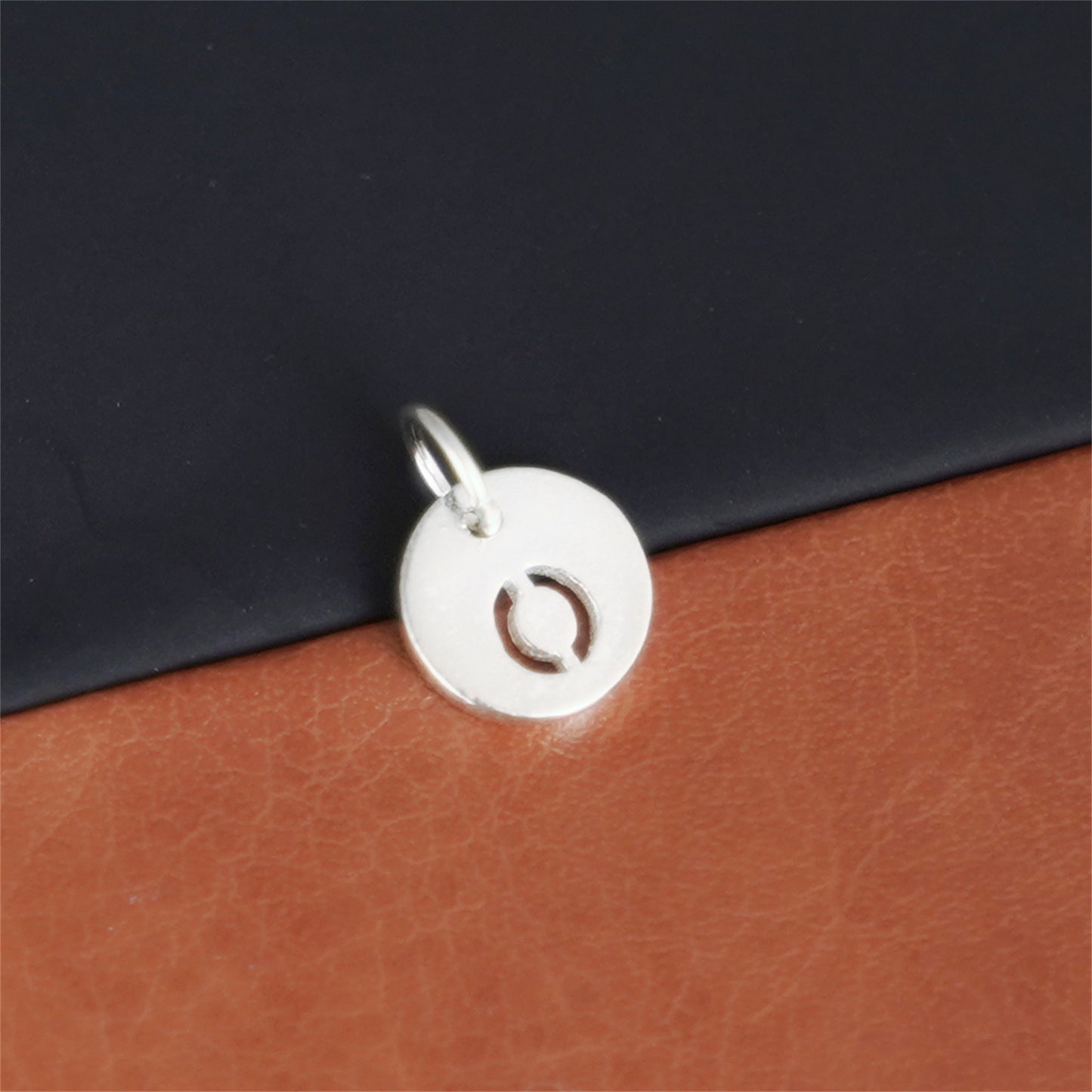 Sterling Silver A-Z Letter Alphabet Initial Disc Circle Charm Pendant - sugarkittenlondon